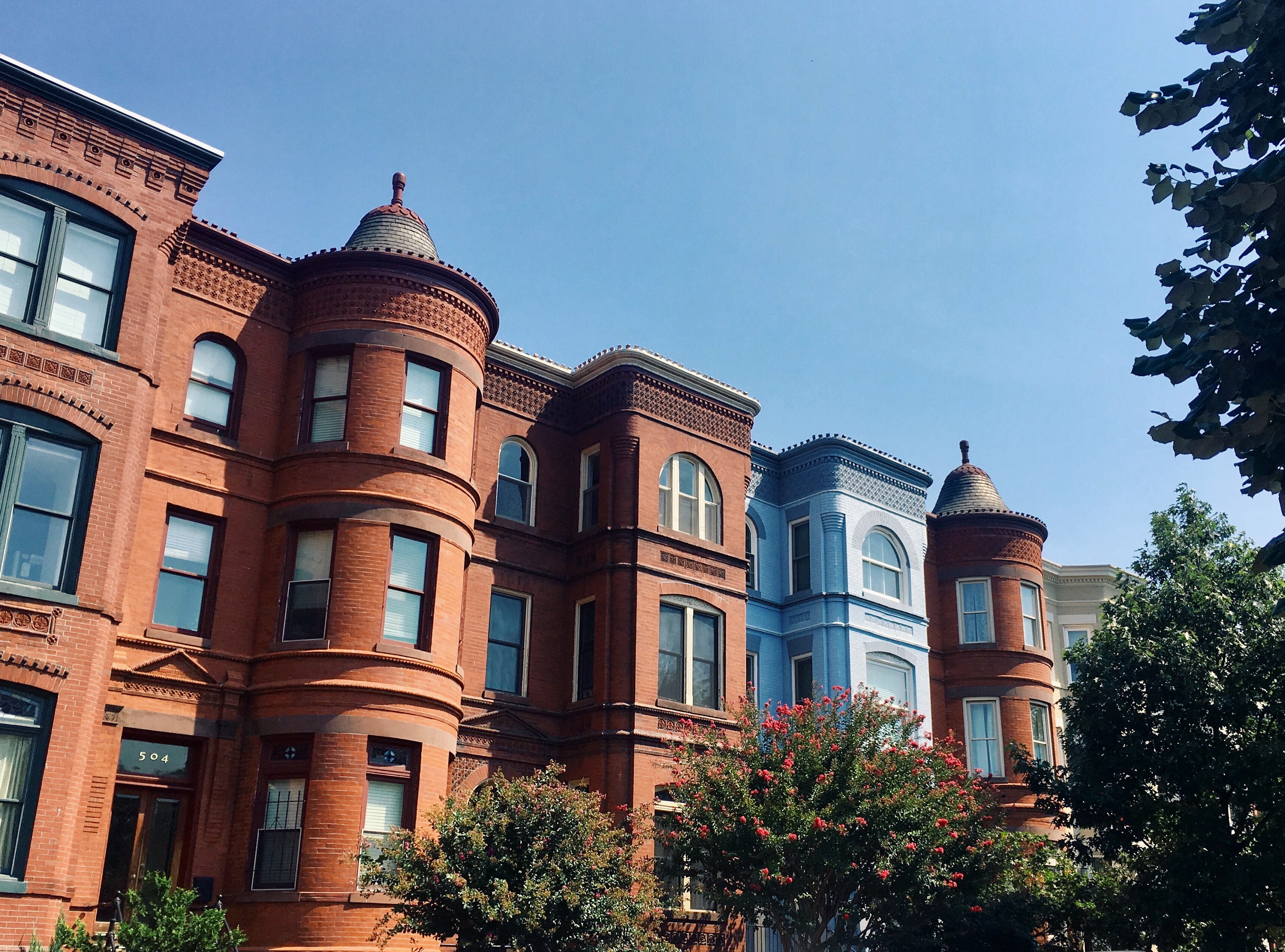 copy space, clear sky, washingtondc, city, townhomes, districtofcolumbia, capitol hill, outdoors, building exterior, sky, washington, blue, 2K, government, HD Wallpaper