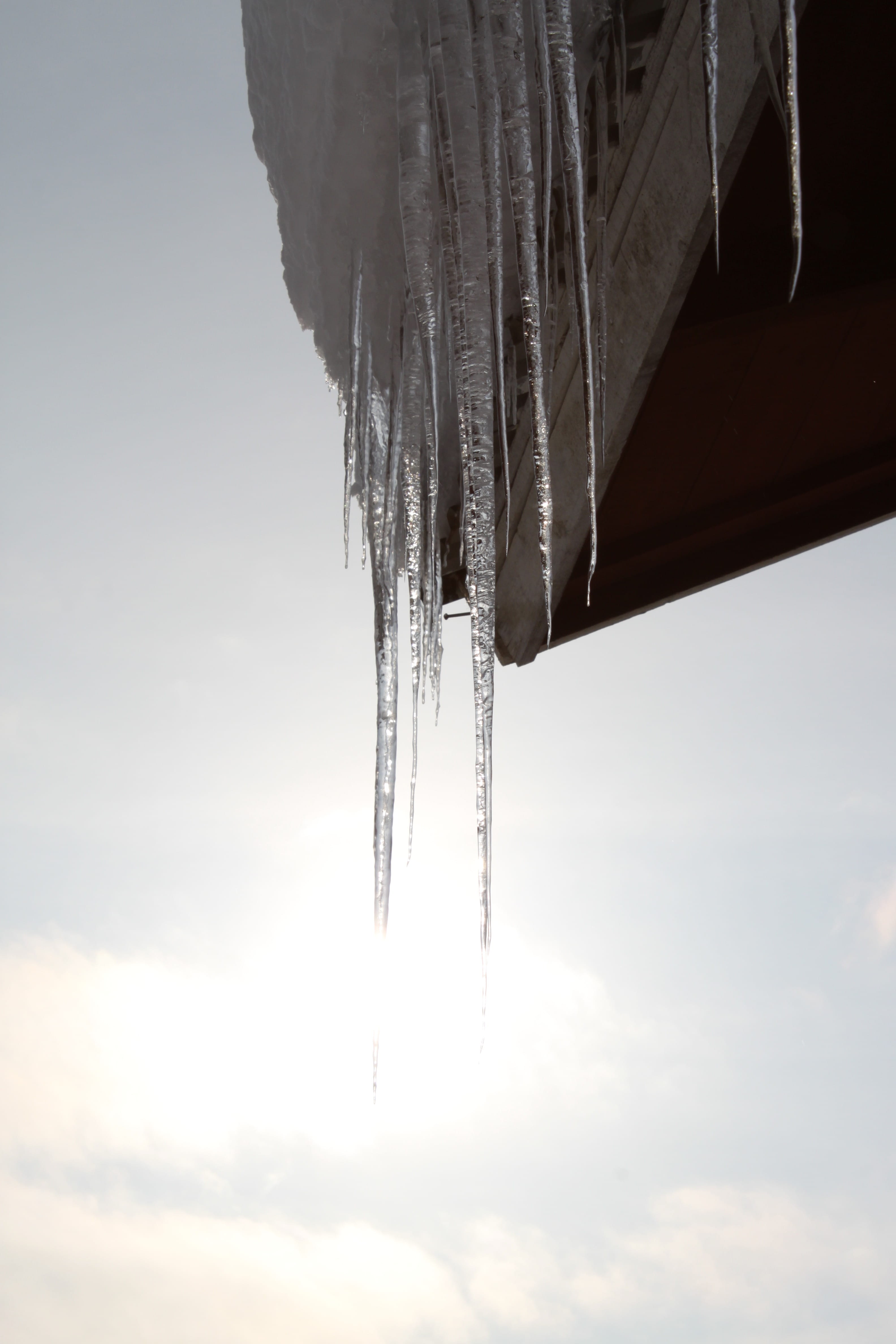 ze, glacial, snow, environment, hanging, chill, icicles, icicle, icy, sky, crystal, nature, scenics - nature, tranquility, water, cold, low angle view, Phone HD Wallpaper