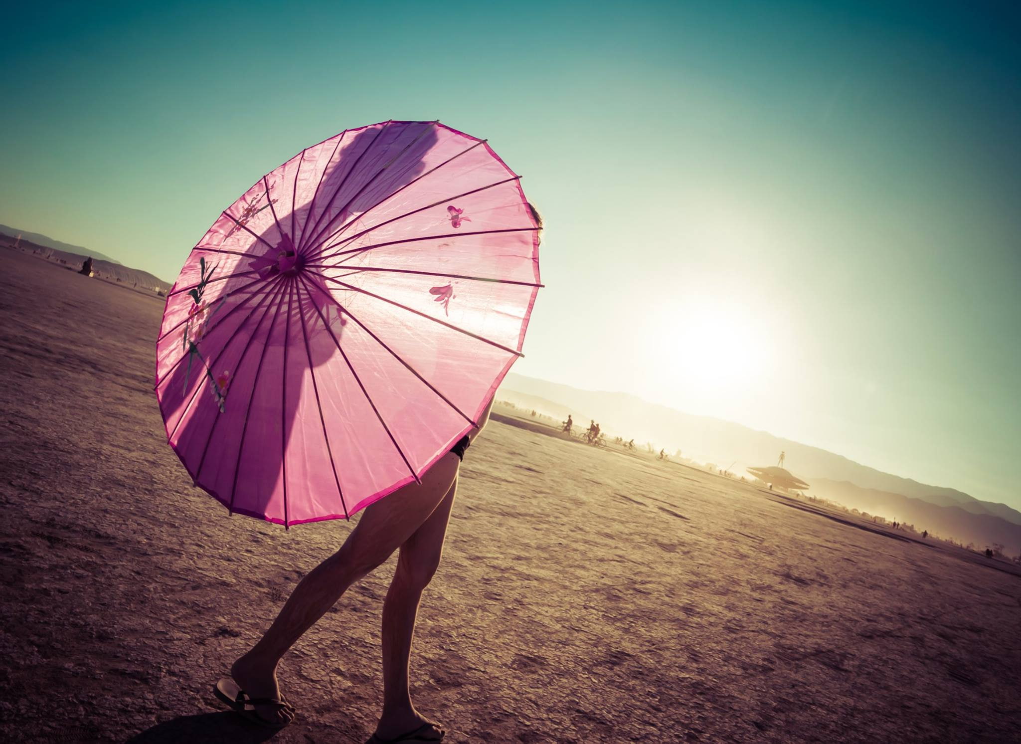 Burning Man, day, outdoors, lifestyles, full length, one person, bright, sky, Trey Ratcliff, land, lens flare, sunlight, sunset, leisure activity, clear sky, HD Wallpaper