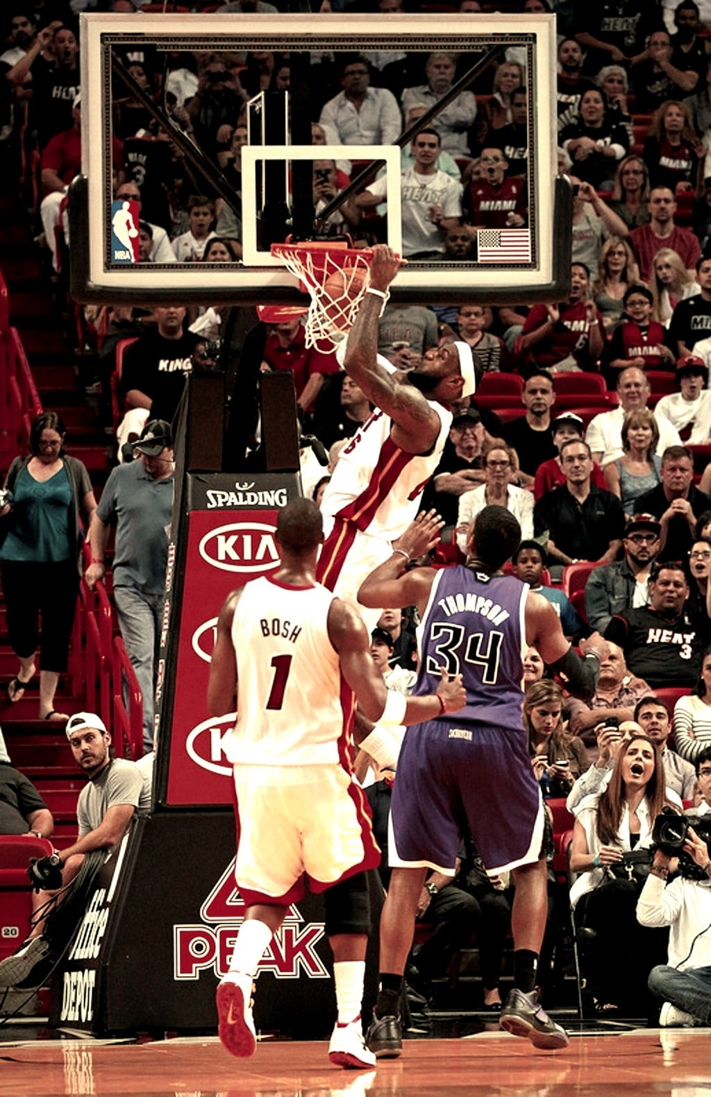 miami, james, hd, NBA, sacramento, heat, art, basketball, x, lebron, 720P, kings, sports, athletes, Phone HD Wallpaper