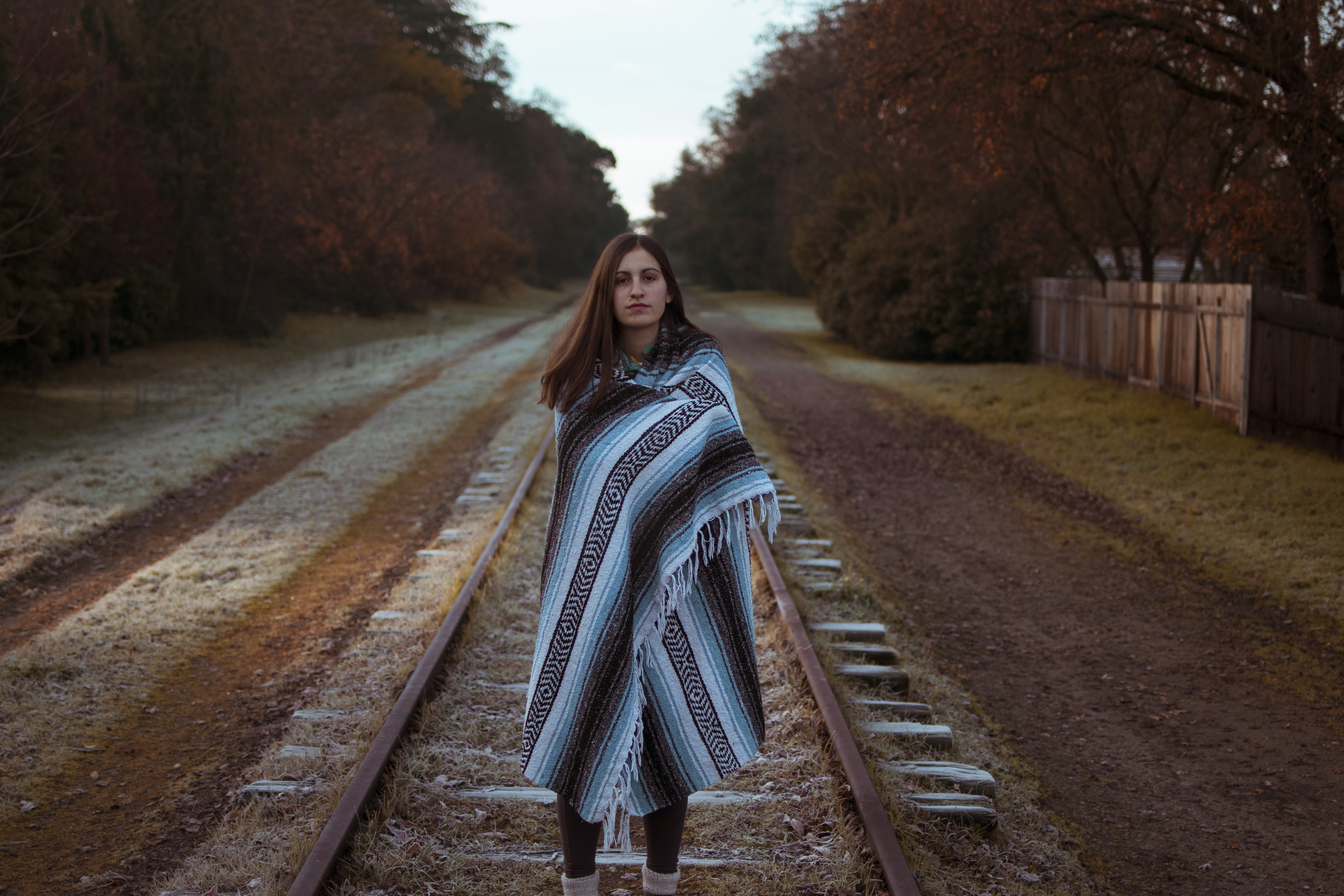 blue, trees, diminishing perspective, hair, beautiful, fashion, clothing, plant, beauty, scarf, Sacramento, brown, young women, loneliness, front view, HD Wallpaper