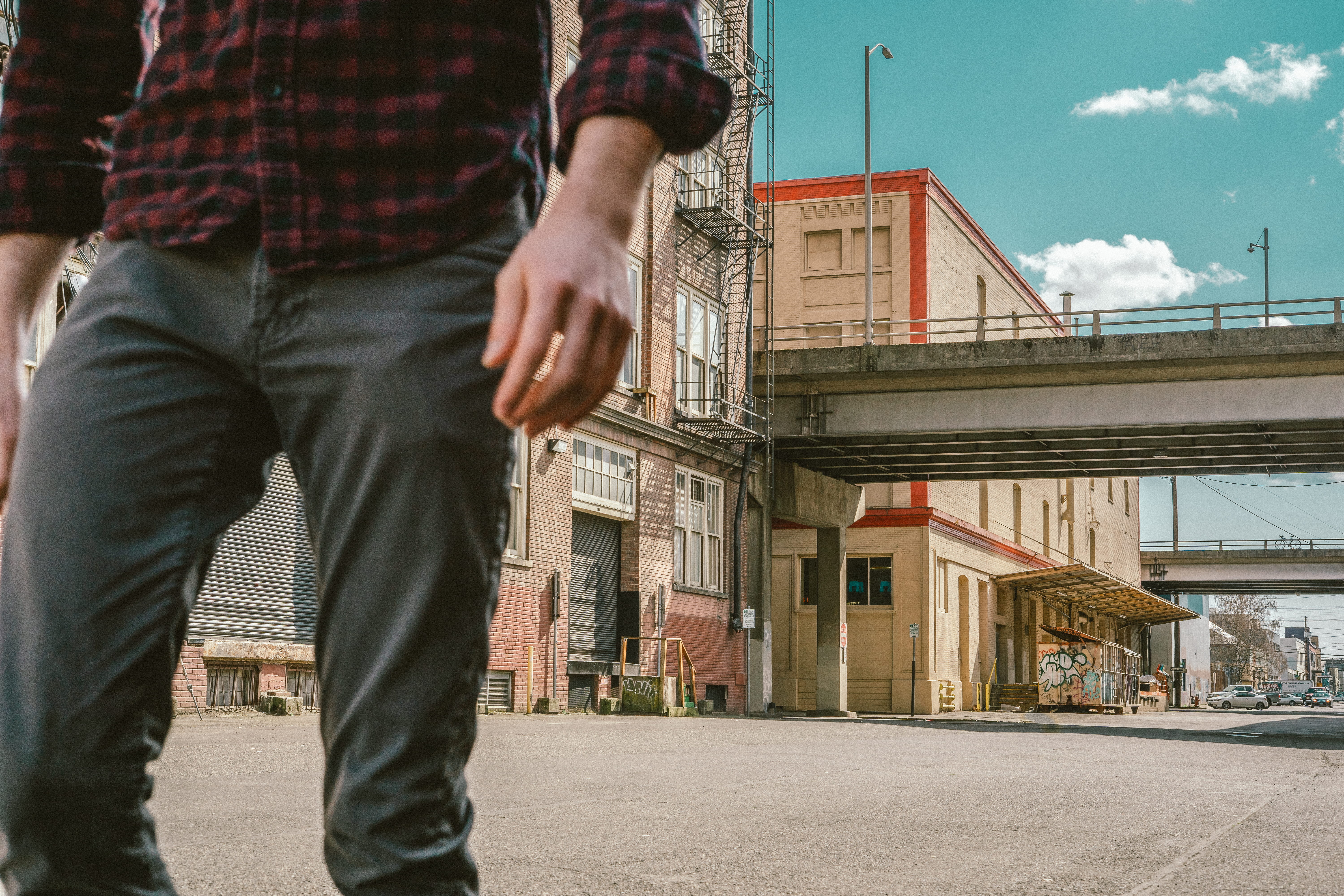 city, casual clothing, sky, daytime, jeans, 5K, person, leisure activity, outdoors, standing, light, gray, cloud - sky, built structure, day, architecture, HD Wallpaper