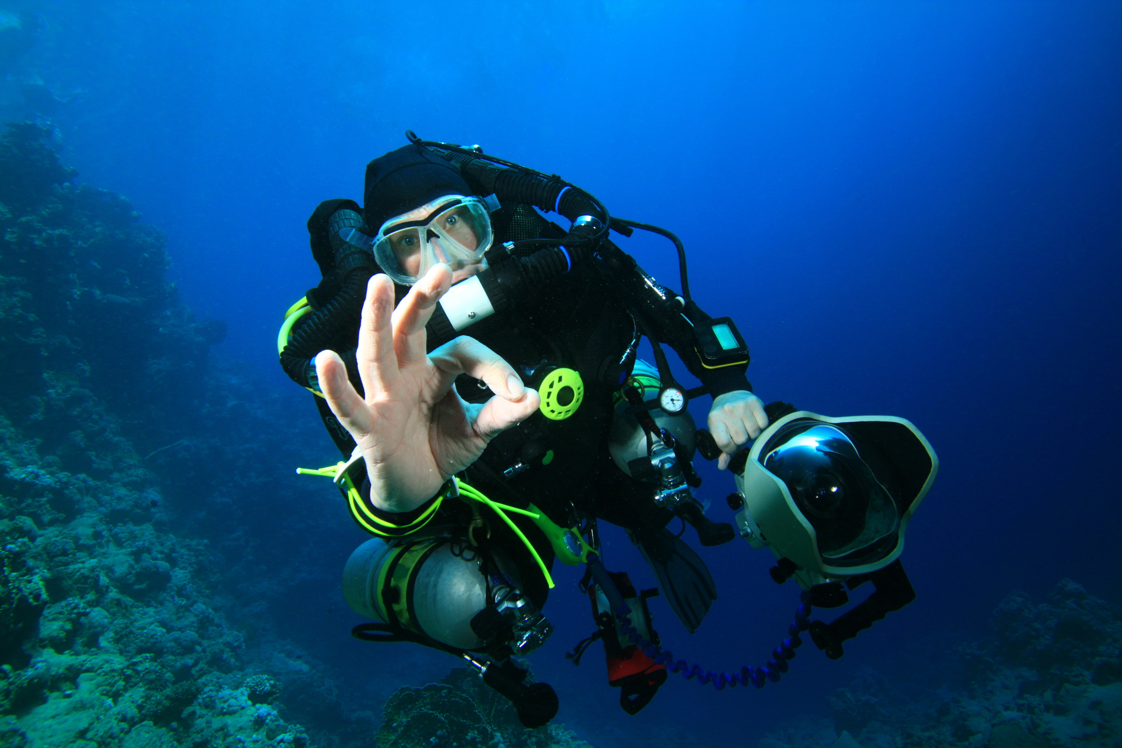 4K, man, snorkeling gear, diving, HD Wallpaper