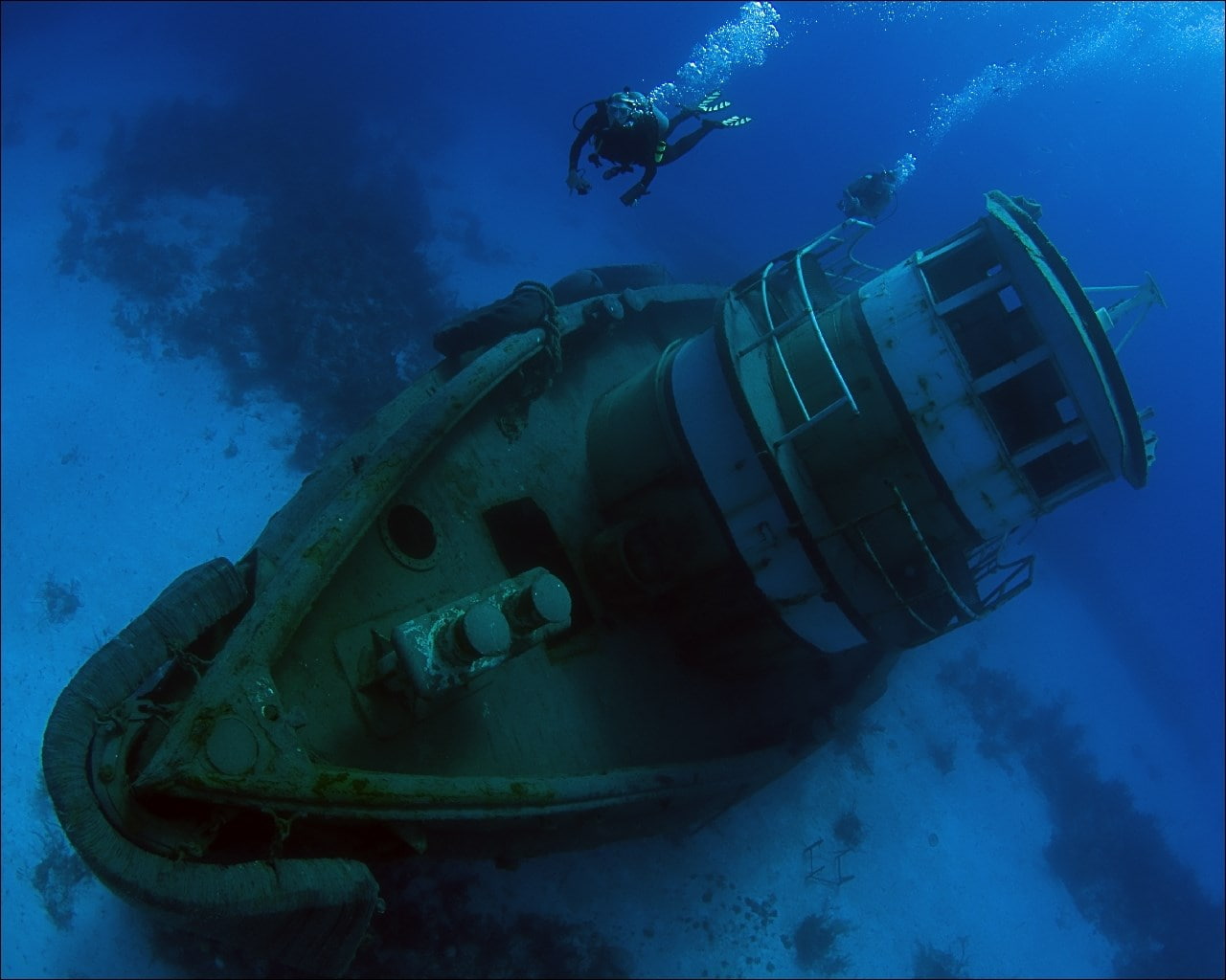 shipwreck, mode of transportation, sea, adventure, transportation, nature, 720P, ship, underwater, abandoned, undersea, aqualung - diving equipment, crash, HD Wallpaper