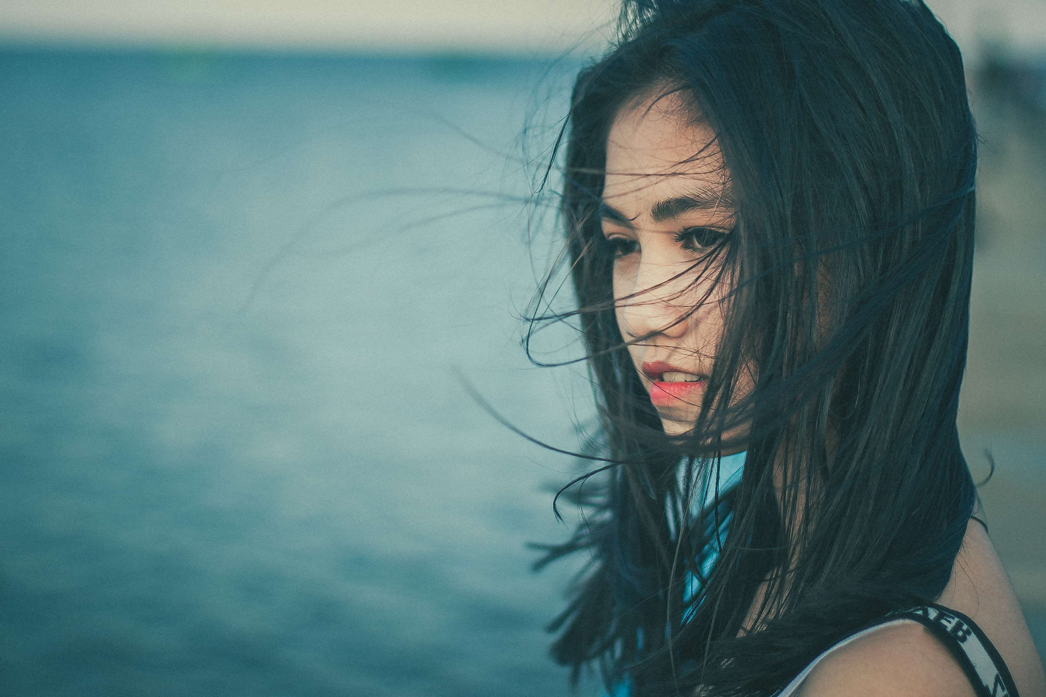 wind, landscape, model, hair, light, lifestyles, beautiful woman, 2K, style, beautiful, headshot, contemplation, beach, eyes, women, summer, photoshoot, HD Wallpaper