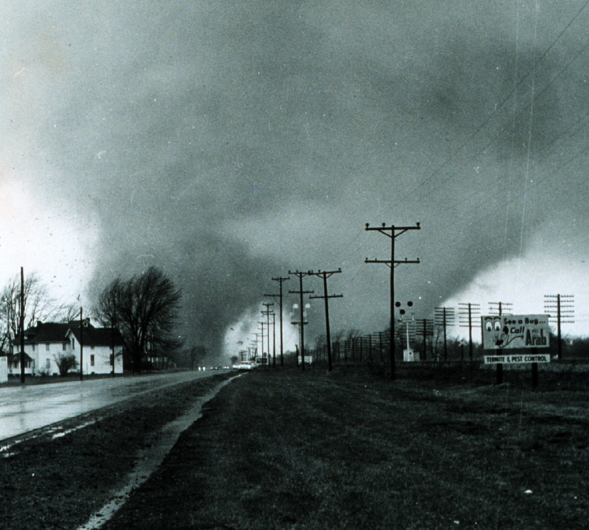 goshen, visual Art, black And White, street light, sign, concepts And Ideas, the way forward, Tornados, Indiana, cloud - sky, ominous, tree, transportation, HD Wallpaper