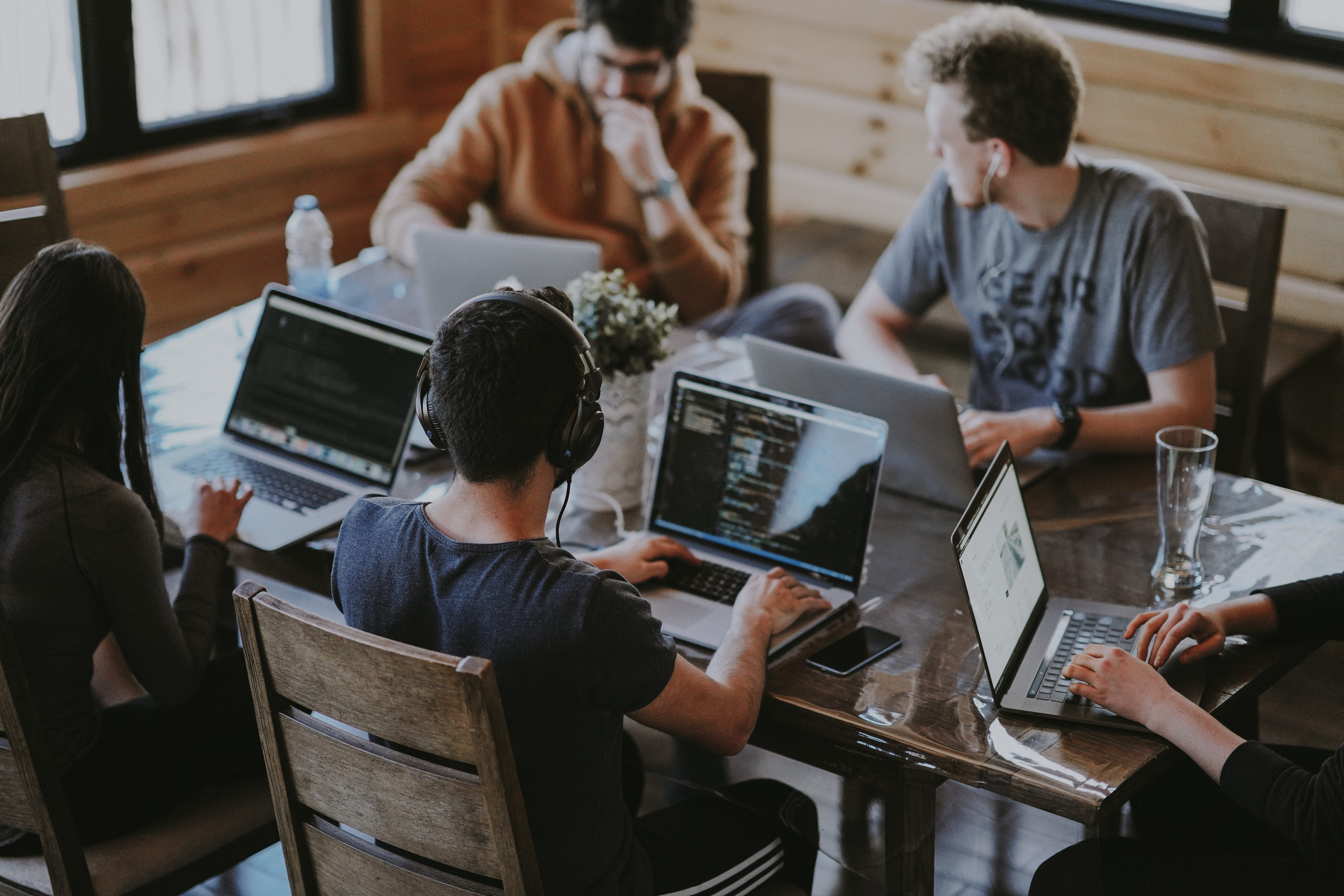 laptops, mid adult men, mid adult, uses, people, connection, laptop, using laptop, white, cooperation, communication, using, new business, macbook, sitting, HD Wallpaper