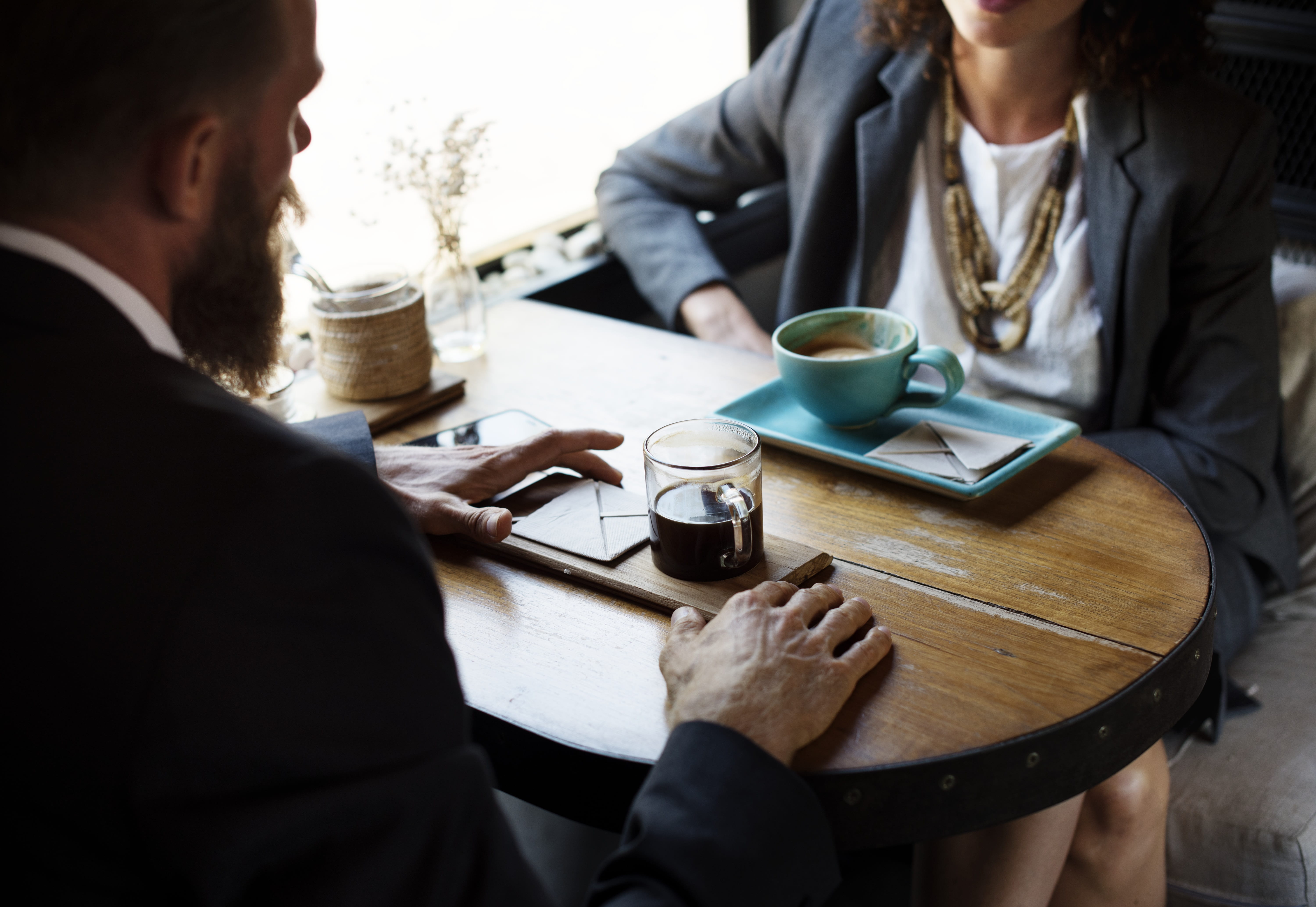 sitting, coffee shop, restaurant, drink, two people, coffee cup, discussion, adult, wireless technology, indoors, man, corporate, drinking, 5K, business, HD Wallpaper