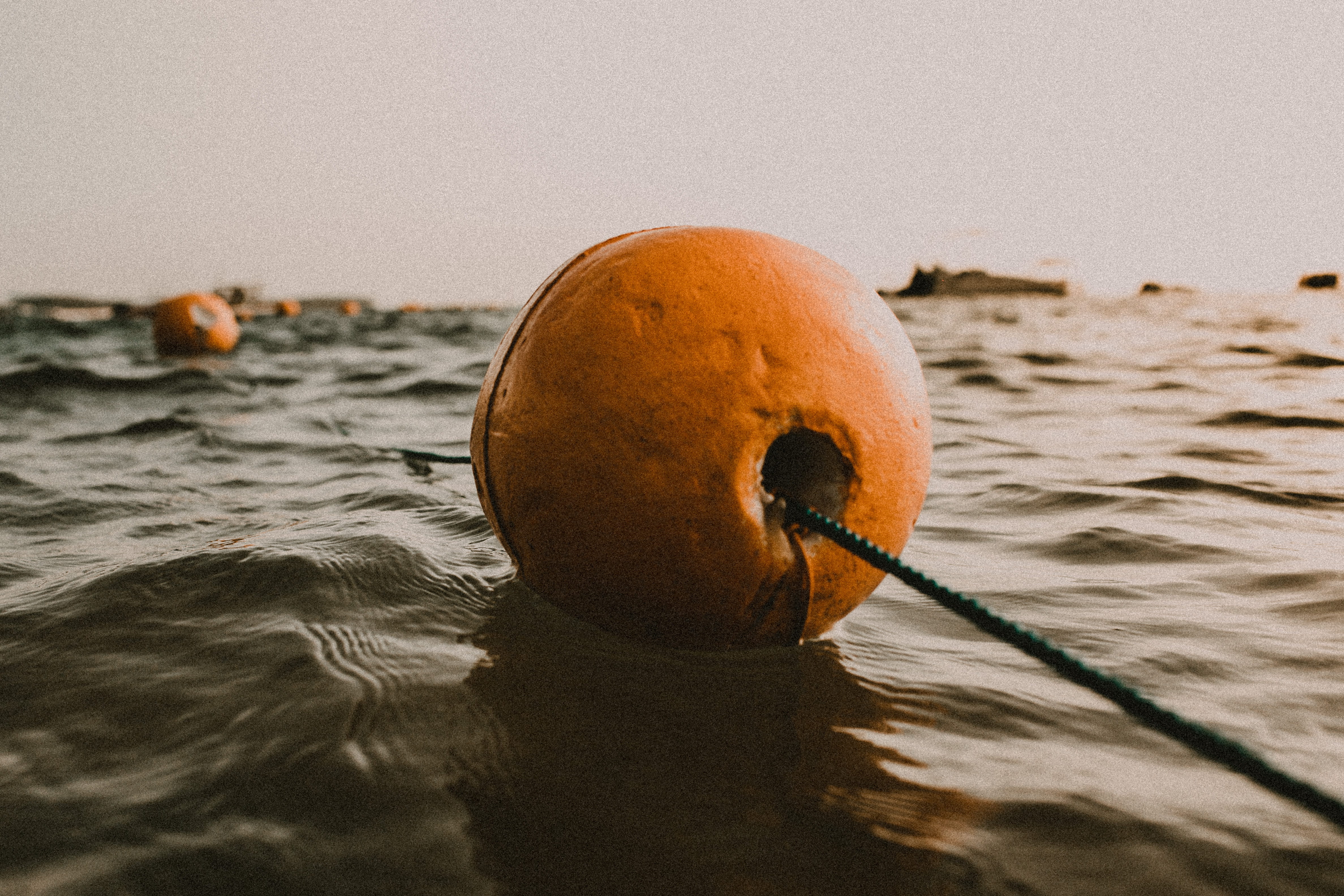 hole, buoys, animal, plant, food and drink, sky, outdoors, waterfront, day, orange, toe, rope, food, ball, floating on water, floating, orange color, water, HD Wallpaper
