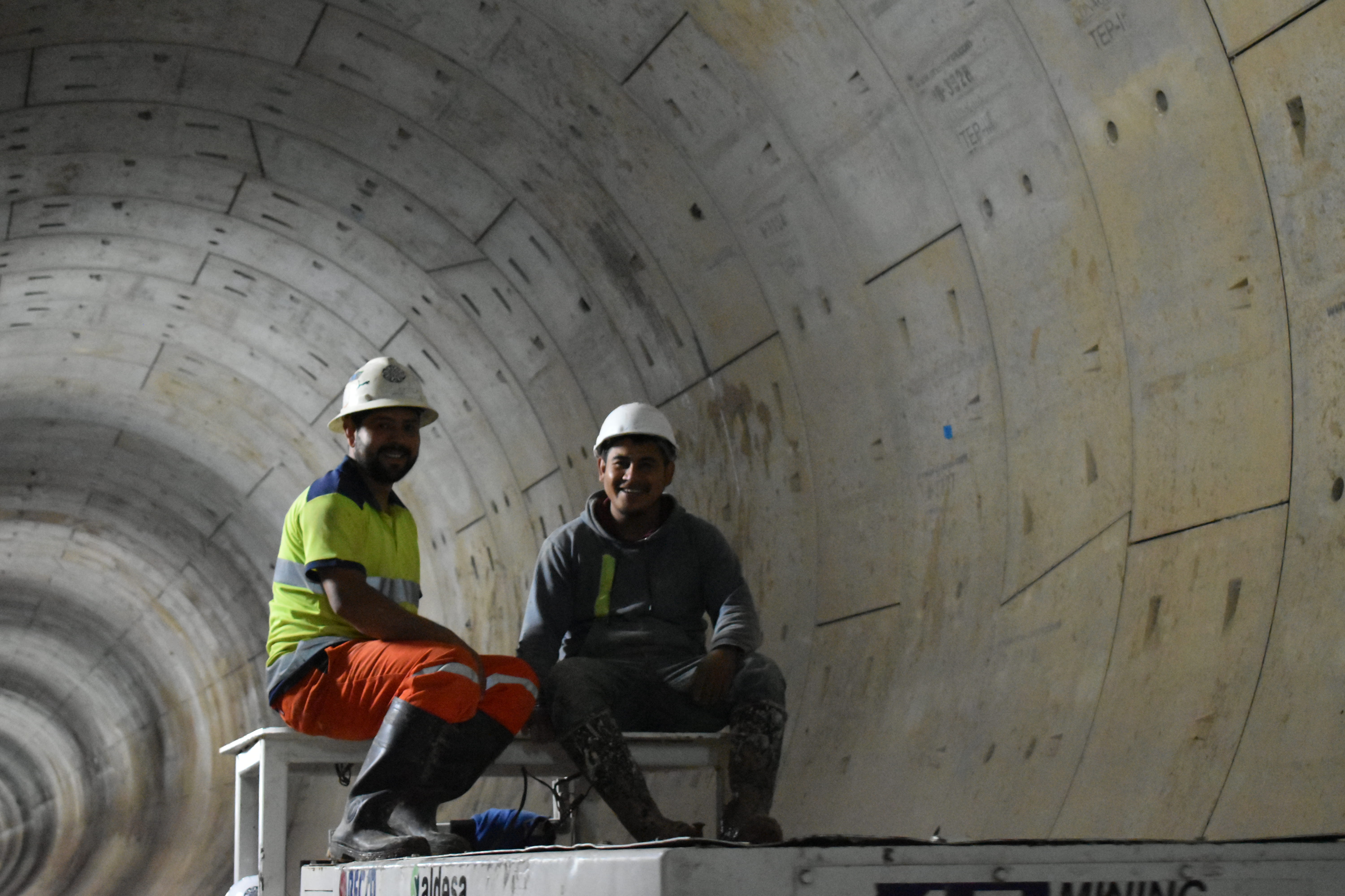 men, safety, full length, mature men, conagua, security, hat, real people, underground, males, tunnel, togetherness, tbm, people, 5K, robbins, mexico city, HD Wallpaper