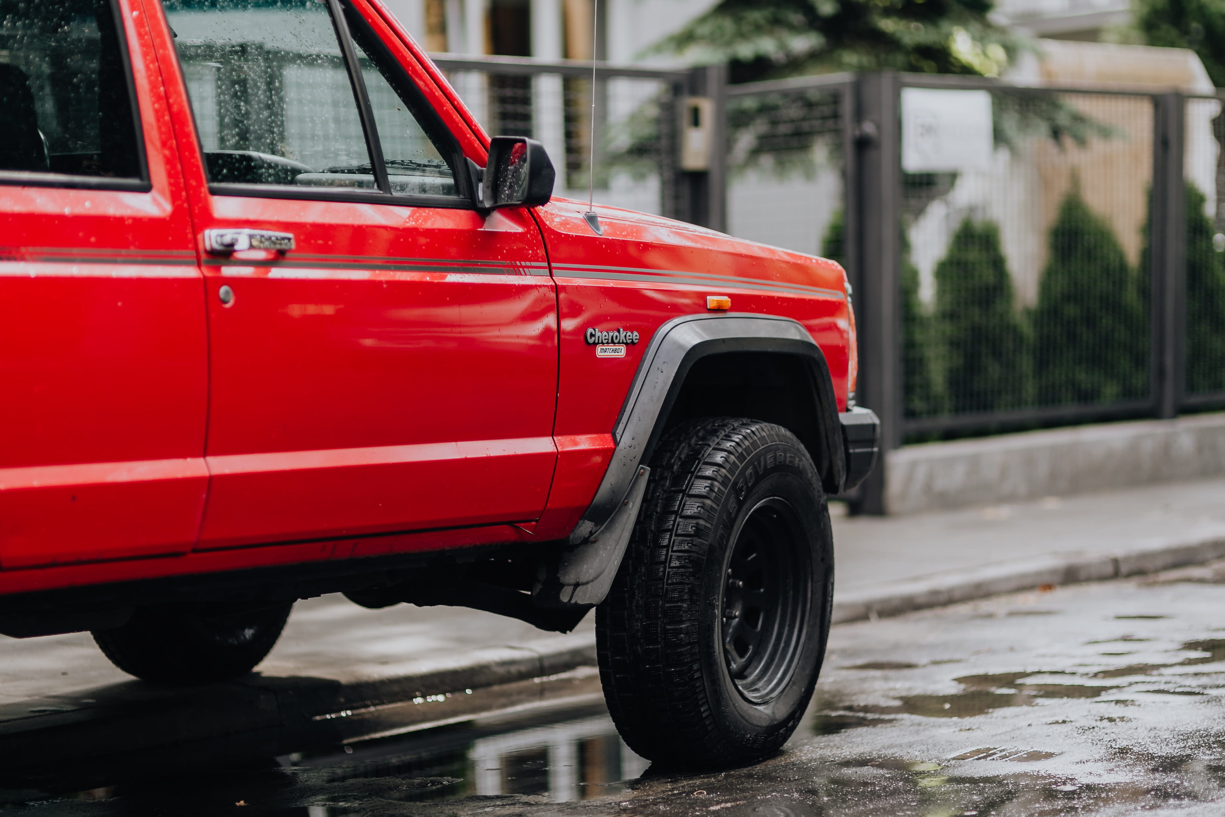 adventure, rain, road, mode of transportation, red car, 4K, focus on foreground, cherokee, auto, no people, truck, travel, car, cheerokee, land vehicle, HD Wallpaper