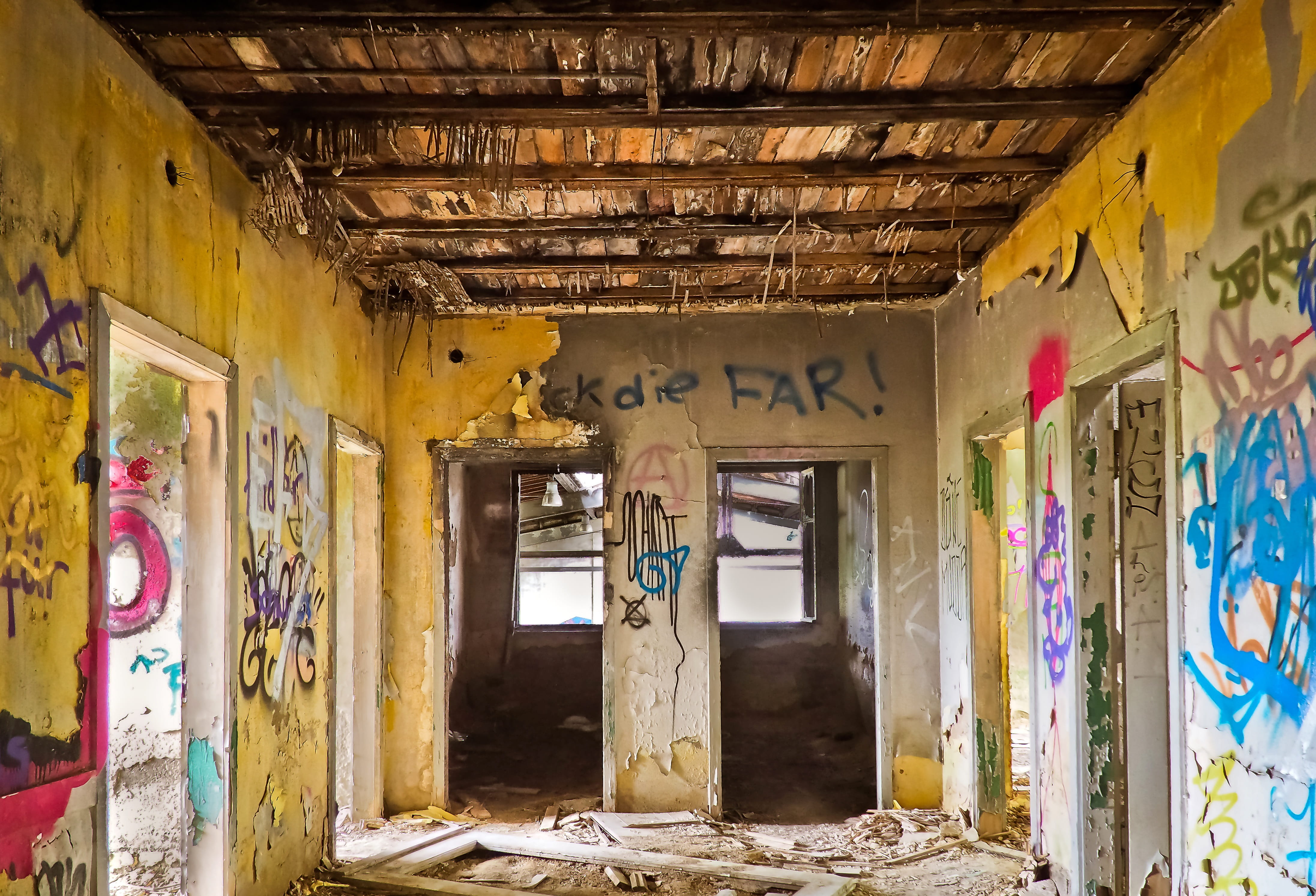4K, obsolete, plank, wall - building feature, indoors, graffiti, train hall, weathered, old factory hall, factory building, built Structure, passed, ruined, HD Wallpaper