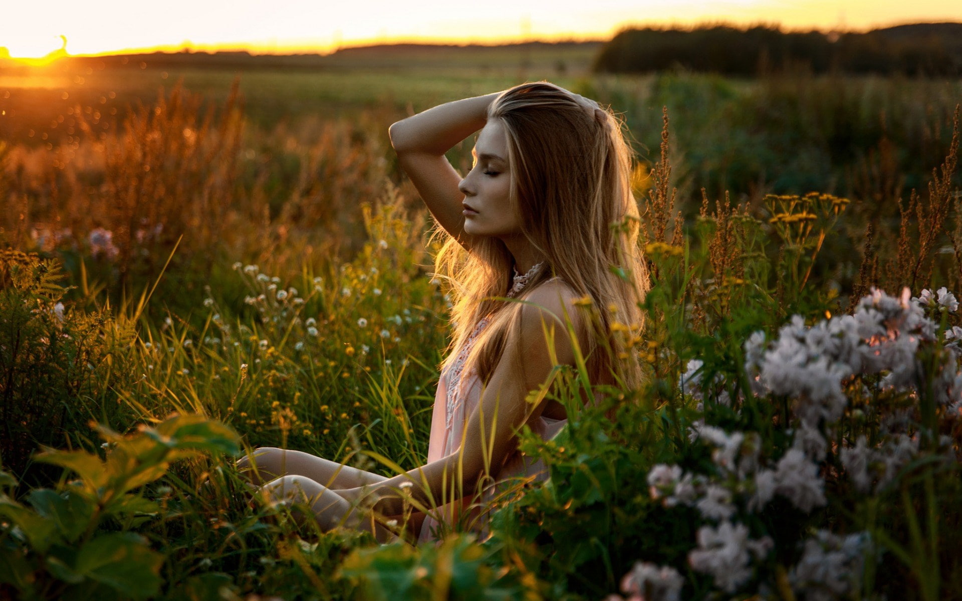 adult, field, beautiful woman, beauty in nature, women, hair, grass, outdoors, fashion, beauty girl image 1920x1200, long hair, leisure activity, plant, HD Wallpaper