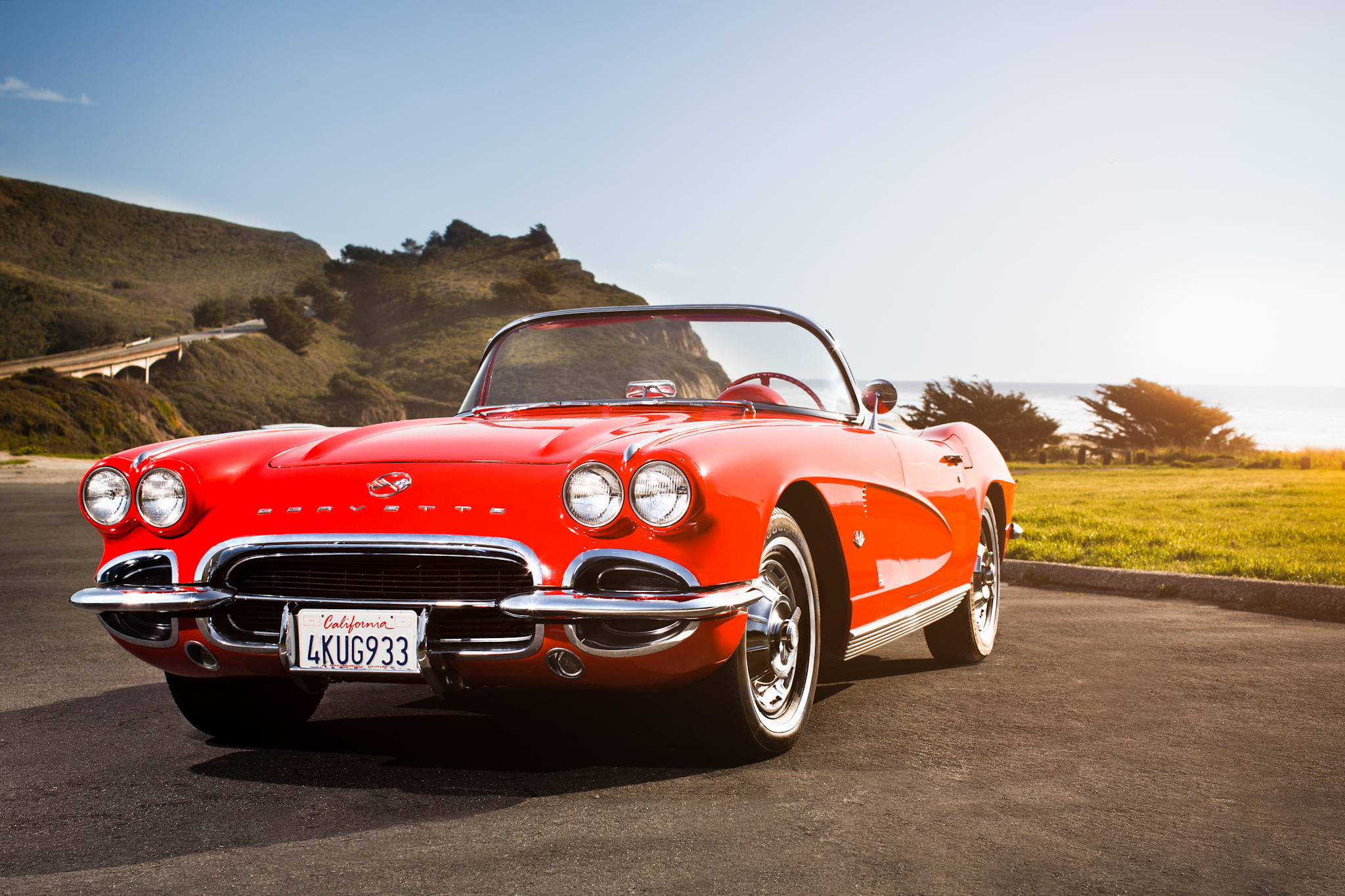 sunlight, retro styled, sky, road, wheel, 1080P, day, Corvette, convertible, transportation, Chevy, clear sky, land, men, land vehicle, classic, road trip, HD Wallpaper
