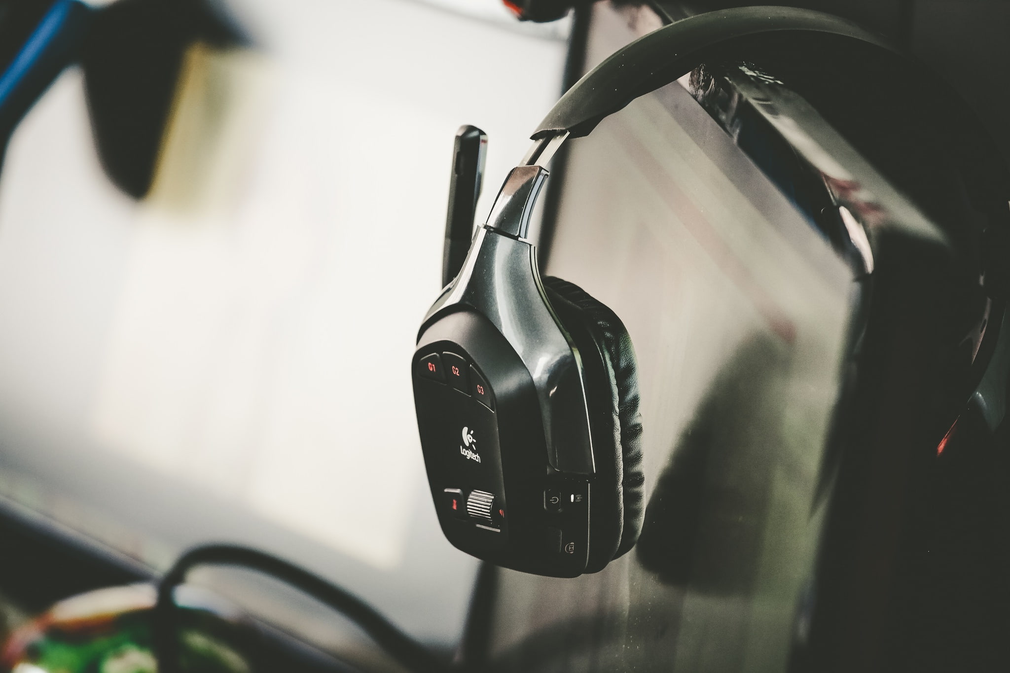 headphones, 1080P, background, Logitech, HD Wallpaper