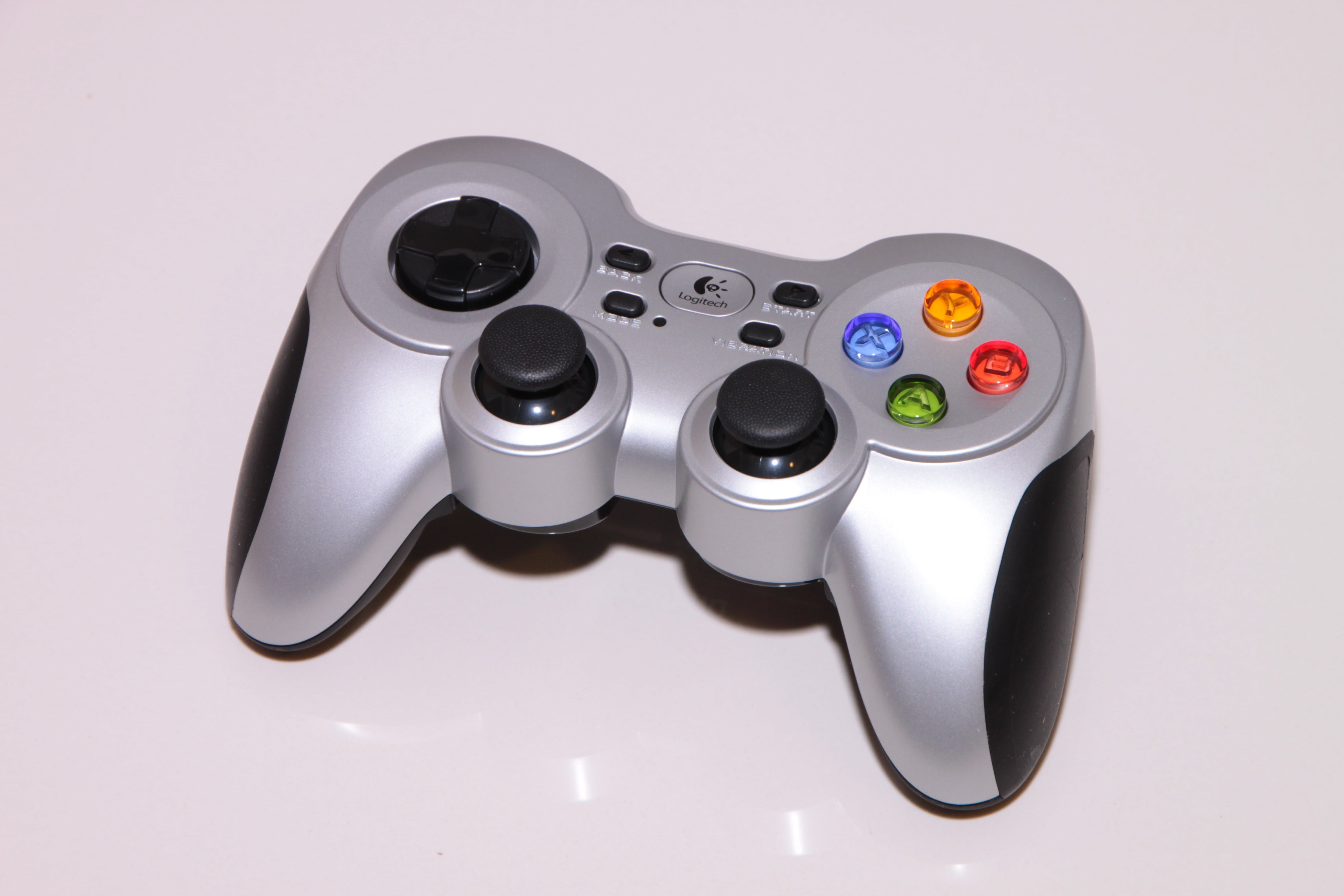 close-up, silver colored, technology, rumblepad, wireless, electrical equipment, single object, logitech, games, metal, electronics industry, control, gray, HD Wallpaper