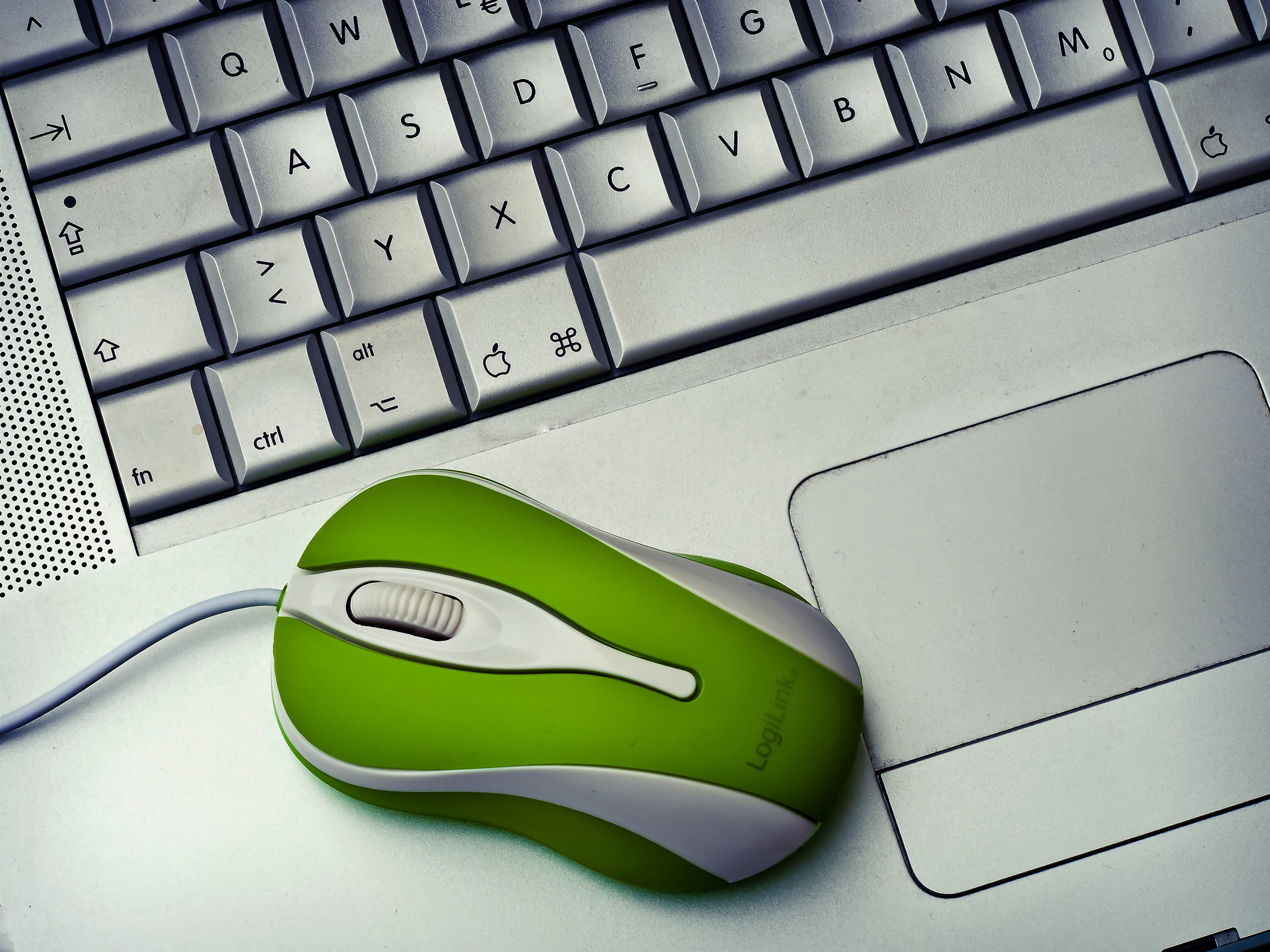 indoors, leave, personal accessory, hardware, apple, working, data, desktop pc, calculator, mouse, datailaufnahme, office, text, phone, computer, wireless technology, HD Wallpaper