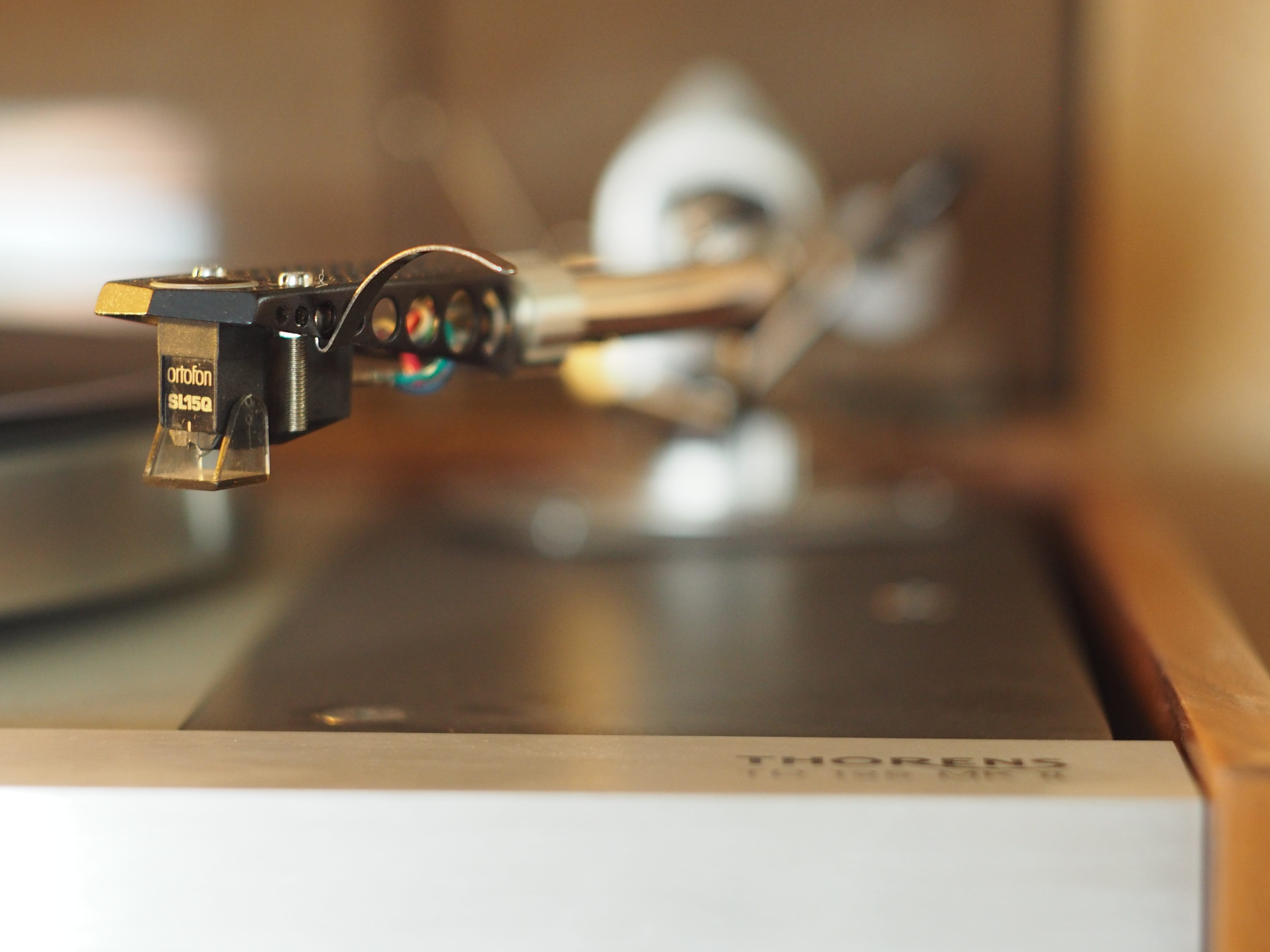 domestic kitchen, connection, home interior, vintage, music playback, audio device, thorens, machinery, selective focus, close-up, appliance, records, stove, HD Wallpaper
