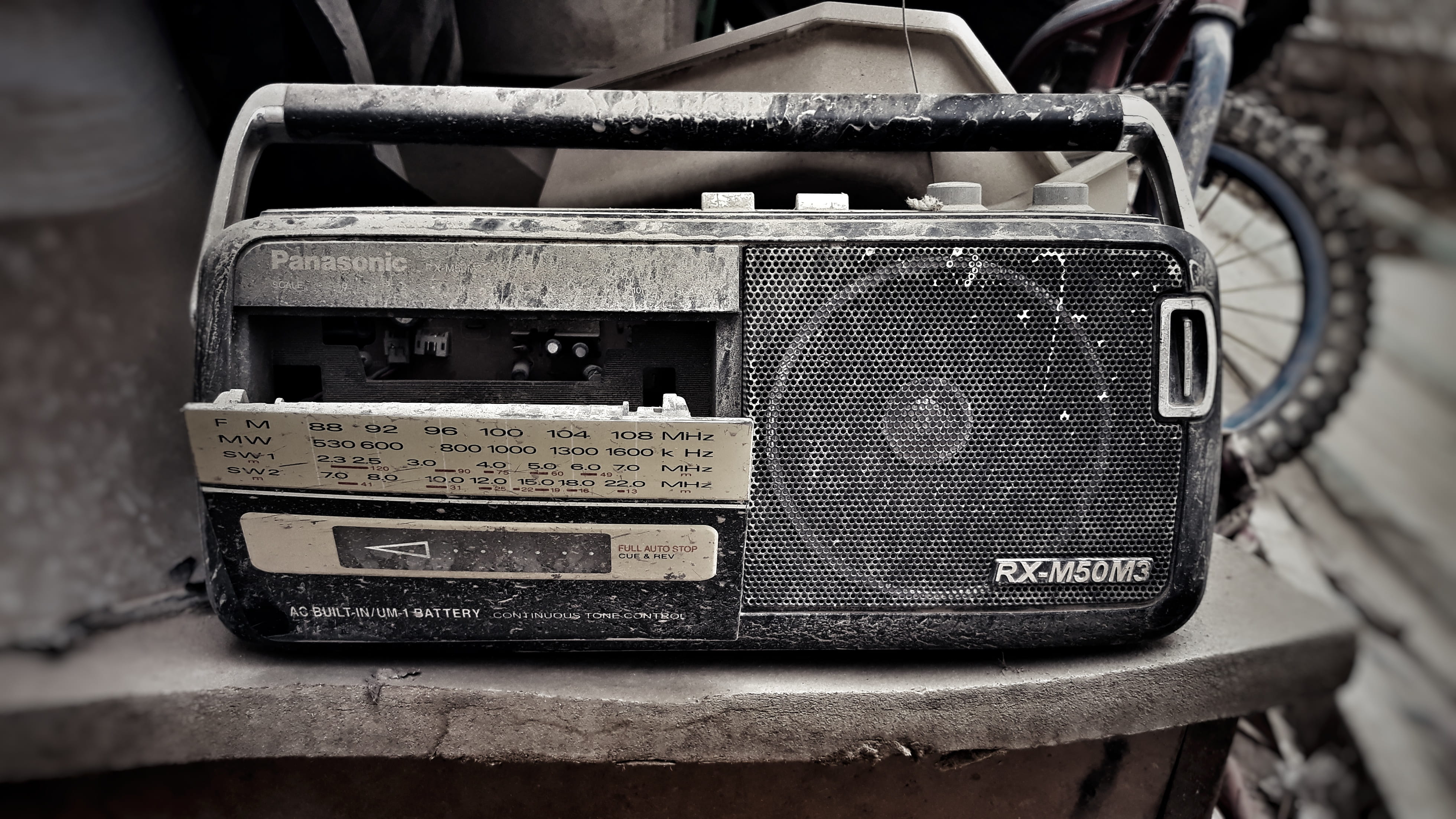 day, close-up, cassette, still life, musical instrument, music, musical equipment, obsolete, bag, table, single object, discarded, antique, player, no people, HD Wallpaper
