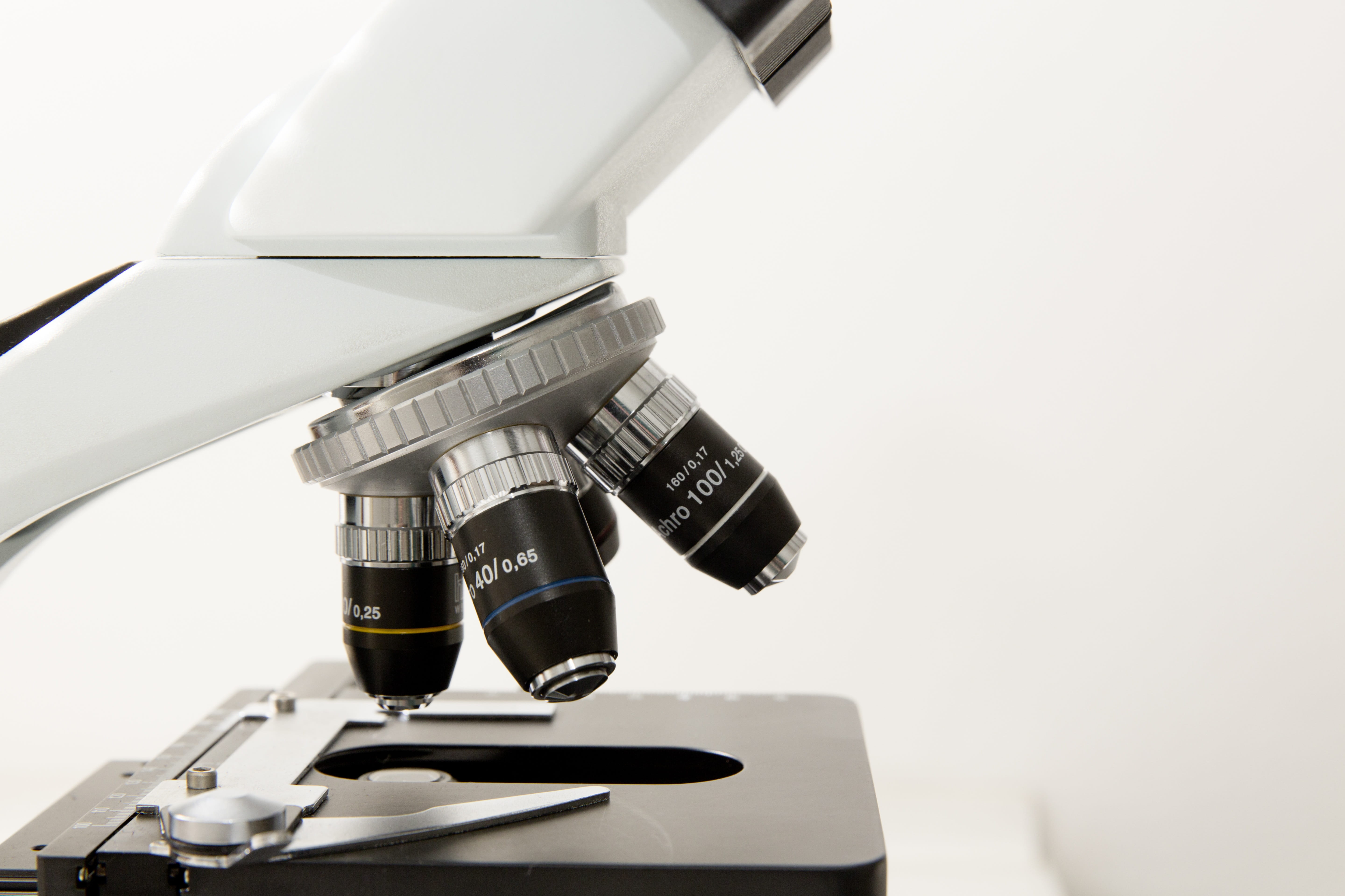 focus on foreground, no people, copy space, research, equipment, technology, doctor, close-up, blood, instrument, education, investigation, laboratory equipment, HD Wallpaper