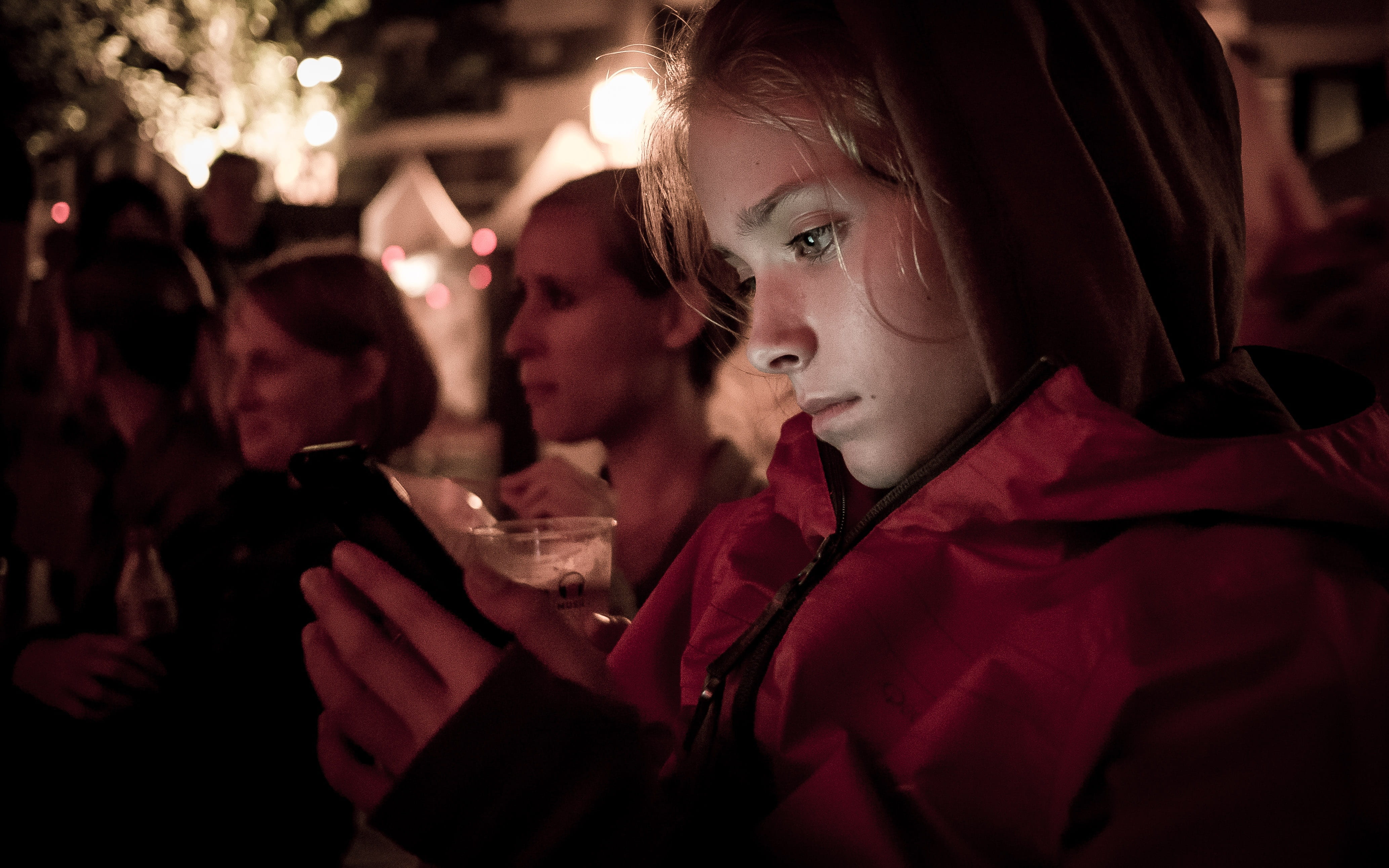 young adult, jacket, mobile phone, adult, smartphone, portable information device, looking, social network, late night, watching, holding, wireless technology, HD Wallpaper
