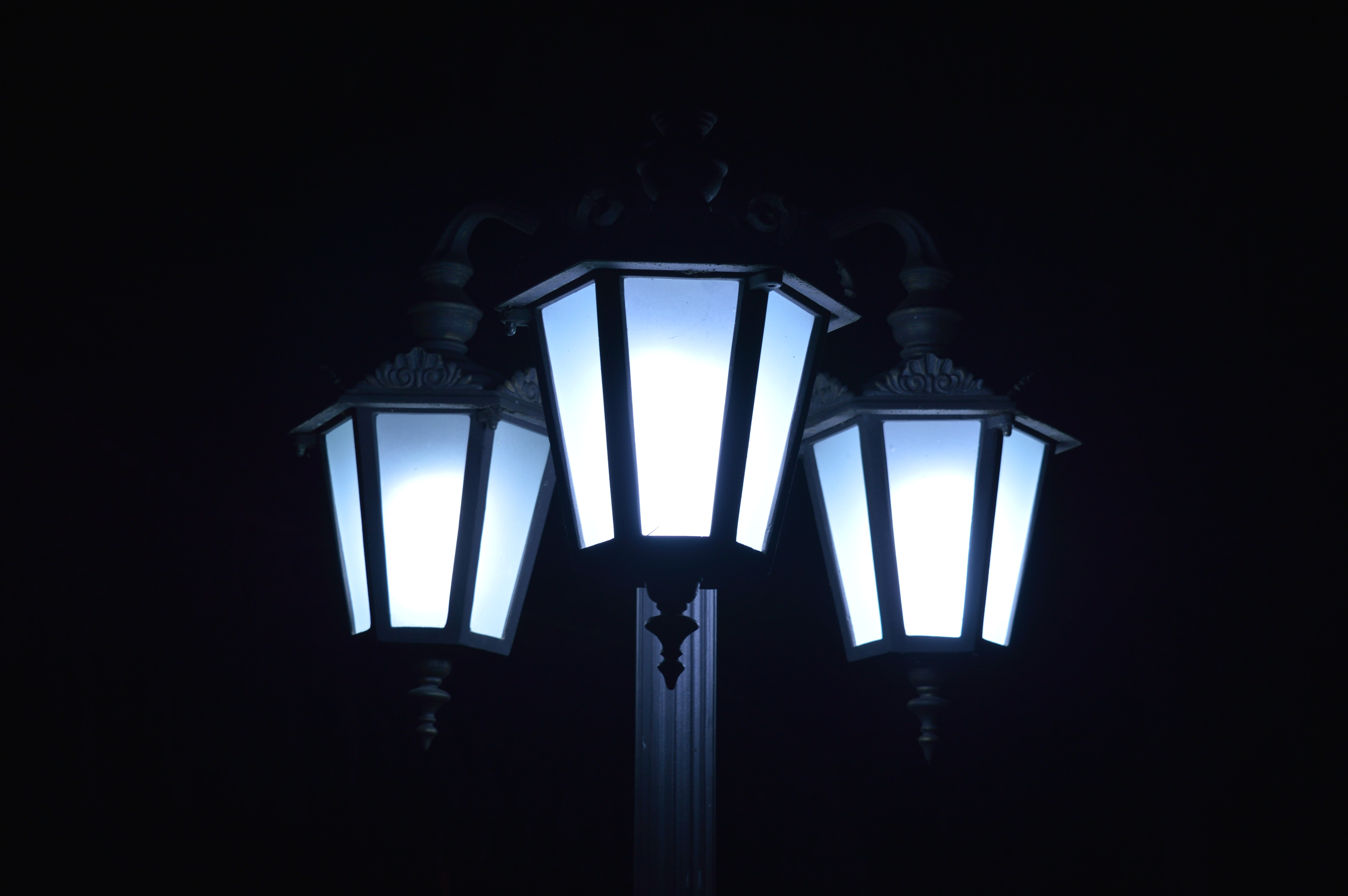 black, 5K, night, lantern, blue, lights, black background, HD Wallpaper