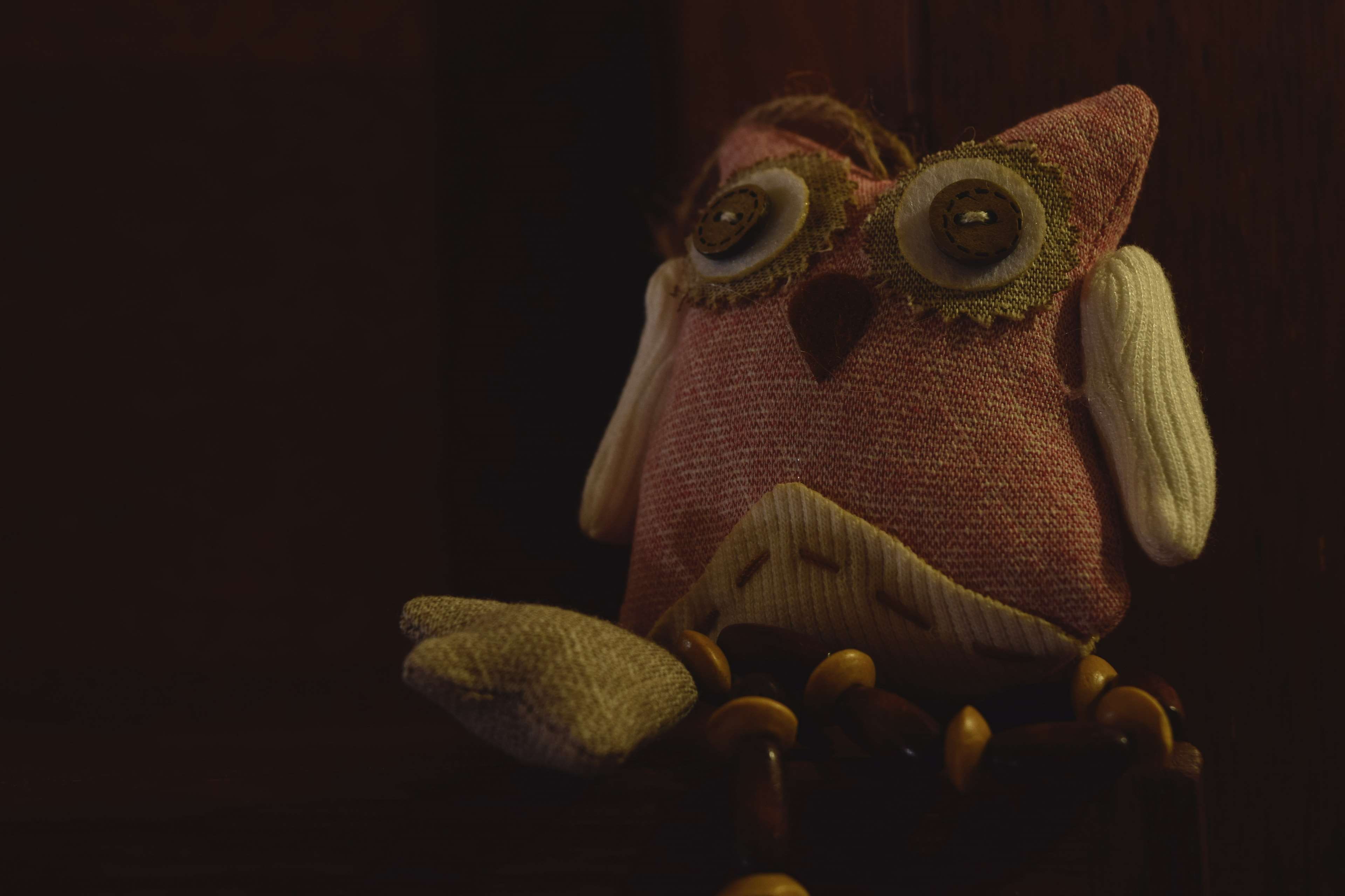 studio shot, dark, art and craft, 4K, animal representation, indoors, craft, close-up, decoration, night, handmade, no people, wood - material, representation, HD Wallpaper