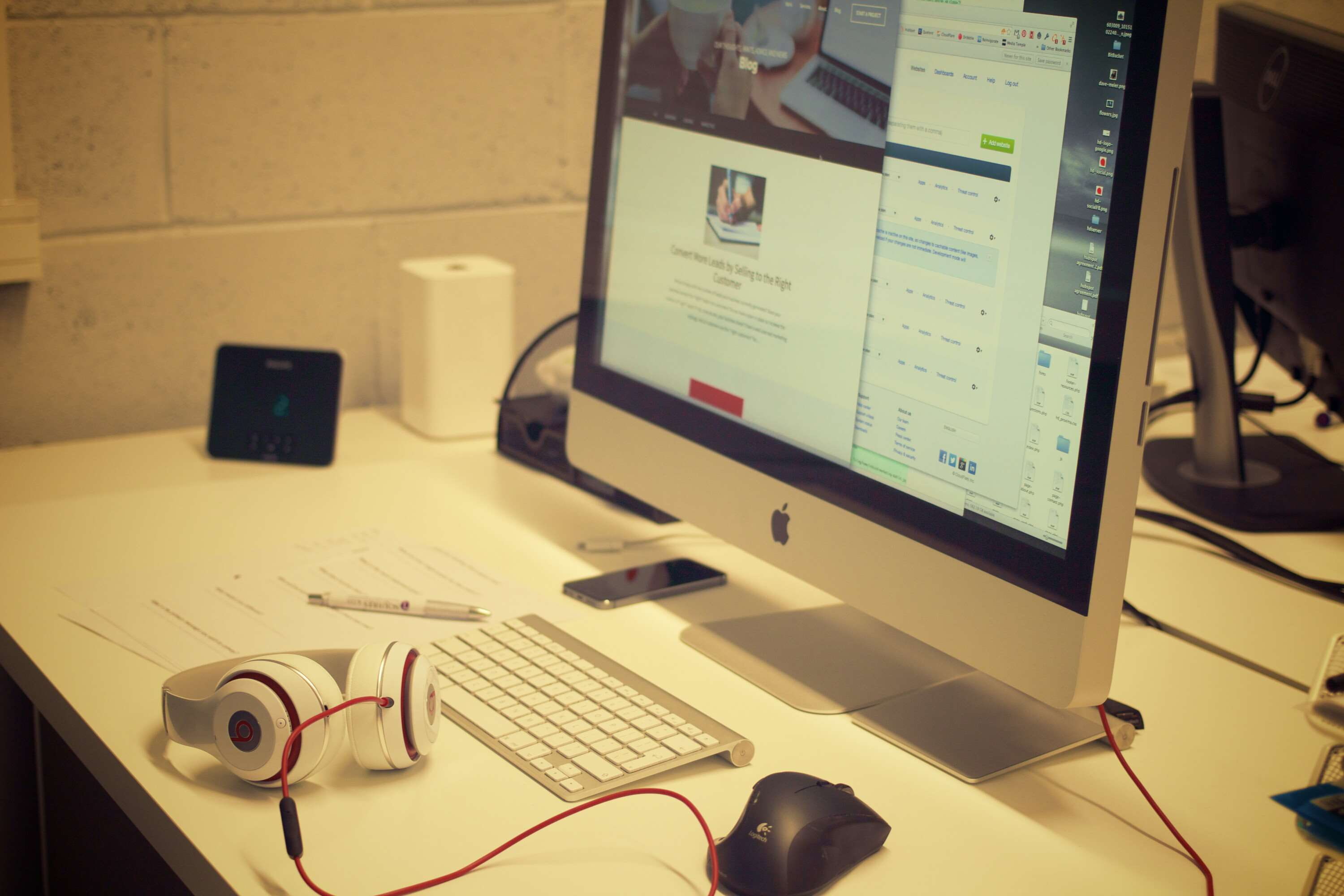 website, wireless technology, digital, indoors, computer, workstation, furniture, keyboard, communication, 2K, computer mouse, computer equipment, device, HD Wallpaper