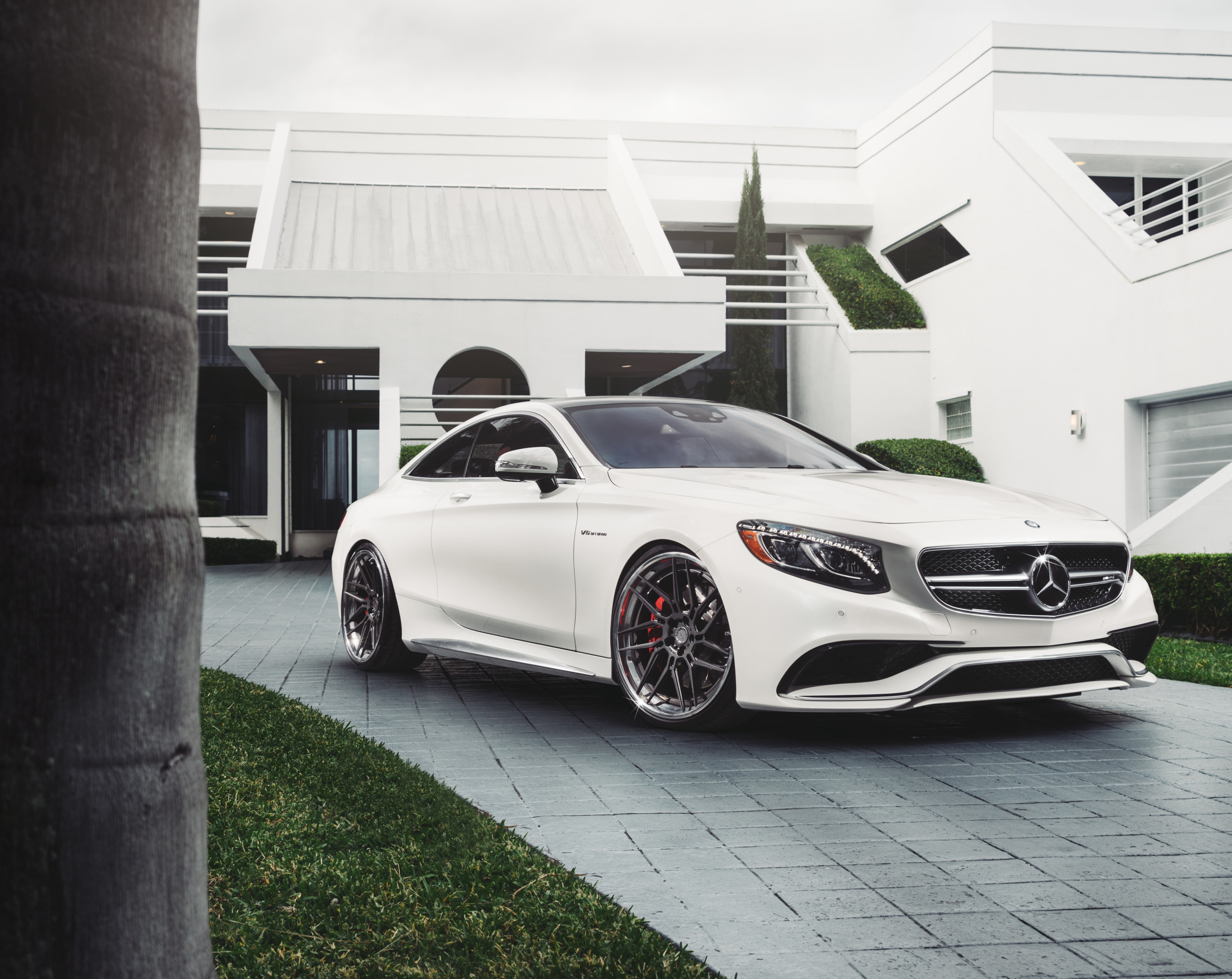 sports car, built structure, white, wealth, mode of transportation, day, Vehicle, no people, mercedes-benz, outdoors, car, nature, German, Cars, transportation, HD Wallpaper