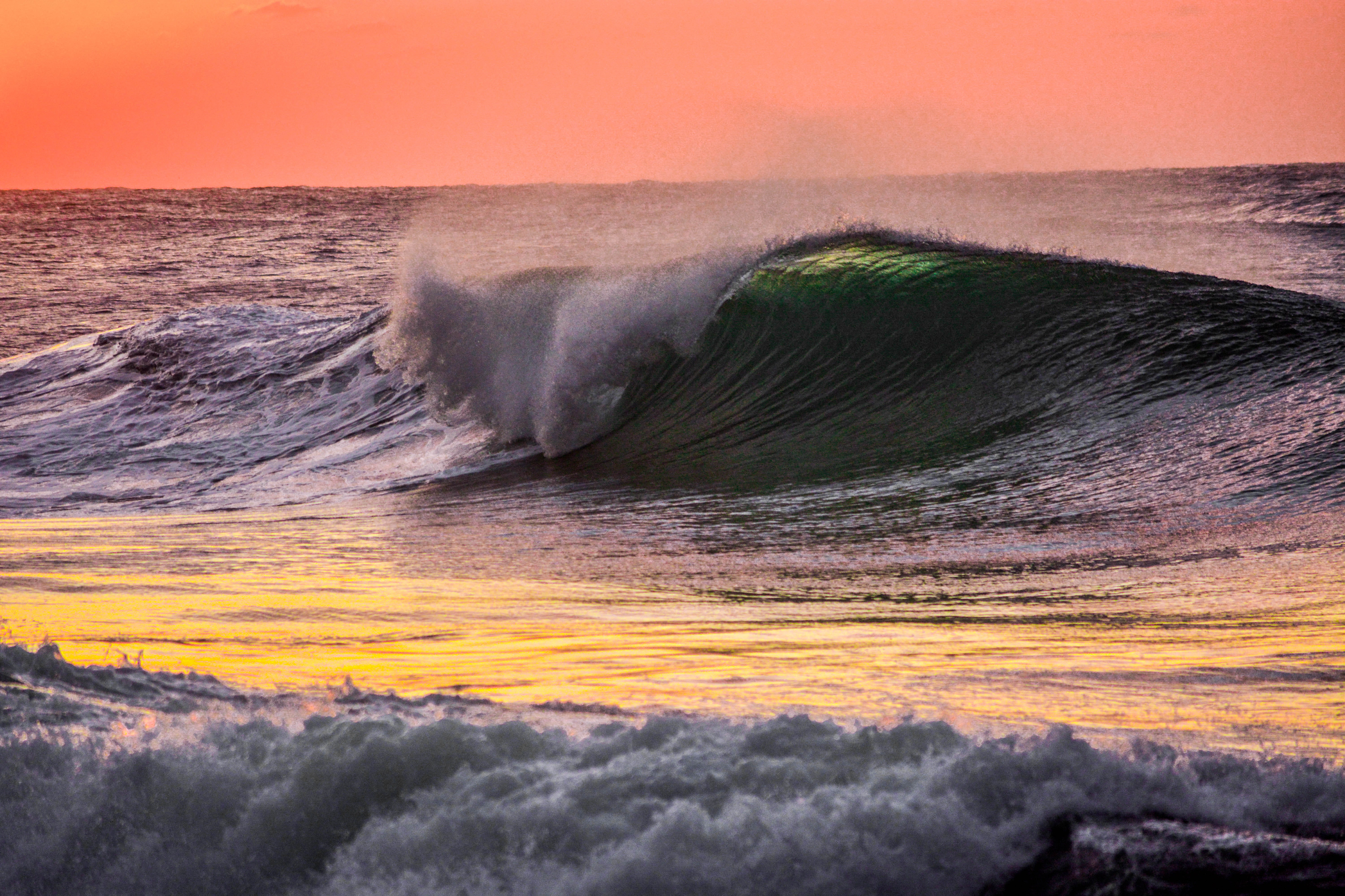 sunset, surfing, kauai, nature, cloud - sky, orange color, power, live, breaking, motion, explore, environment, surf, island, 5K, ocean, land, water, power in nature, HD Wallpaper