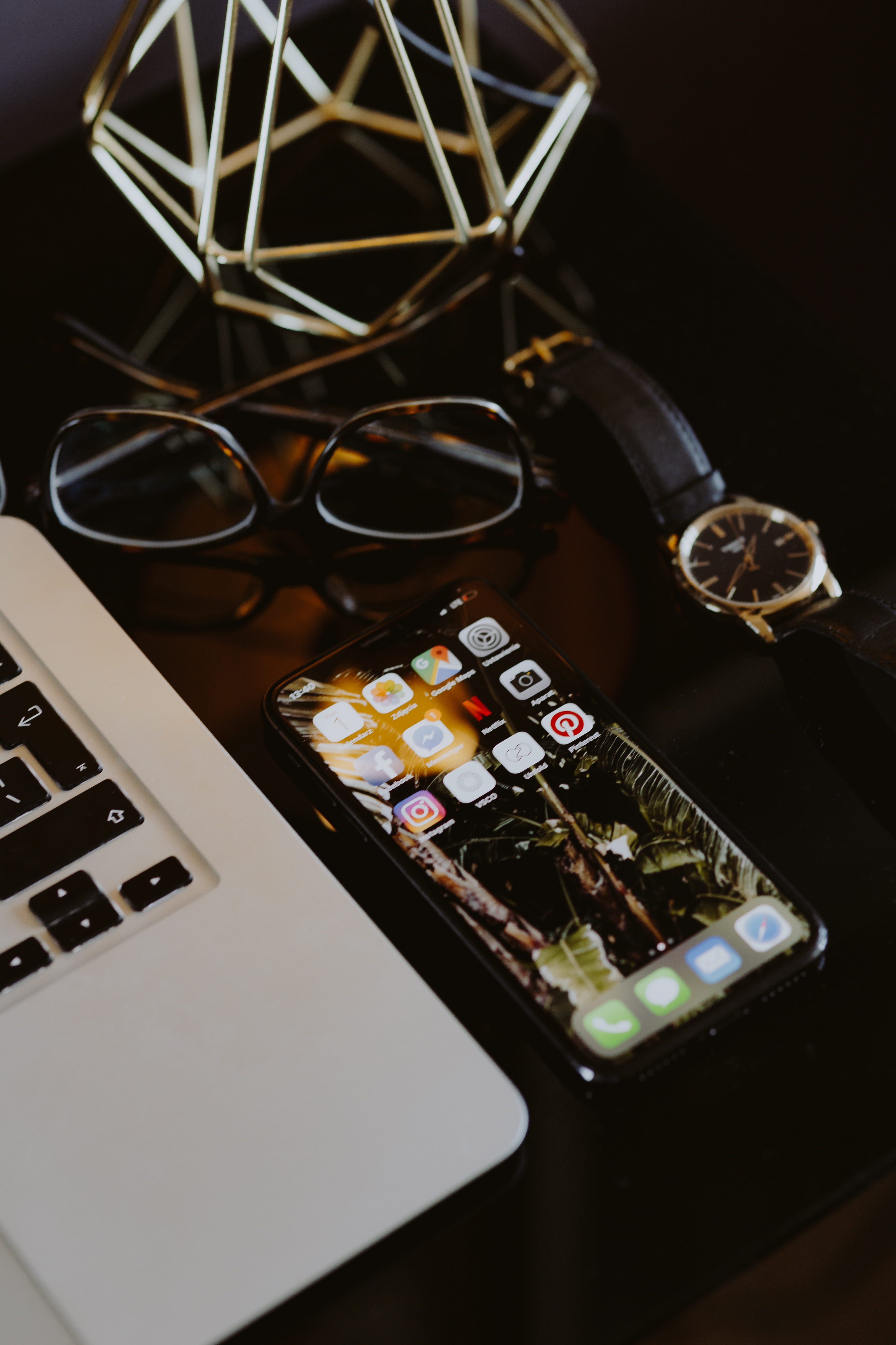 mobile phone, no people, electrical equipment, elegant, equipment, wireless technology, workspace, mockup, communication, phone, tech, macbook, variation, Phone HD Wallpaper