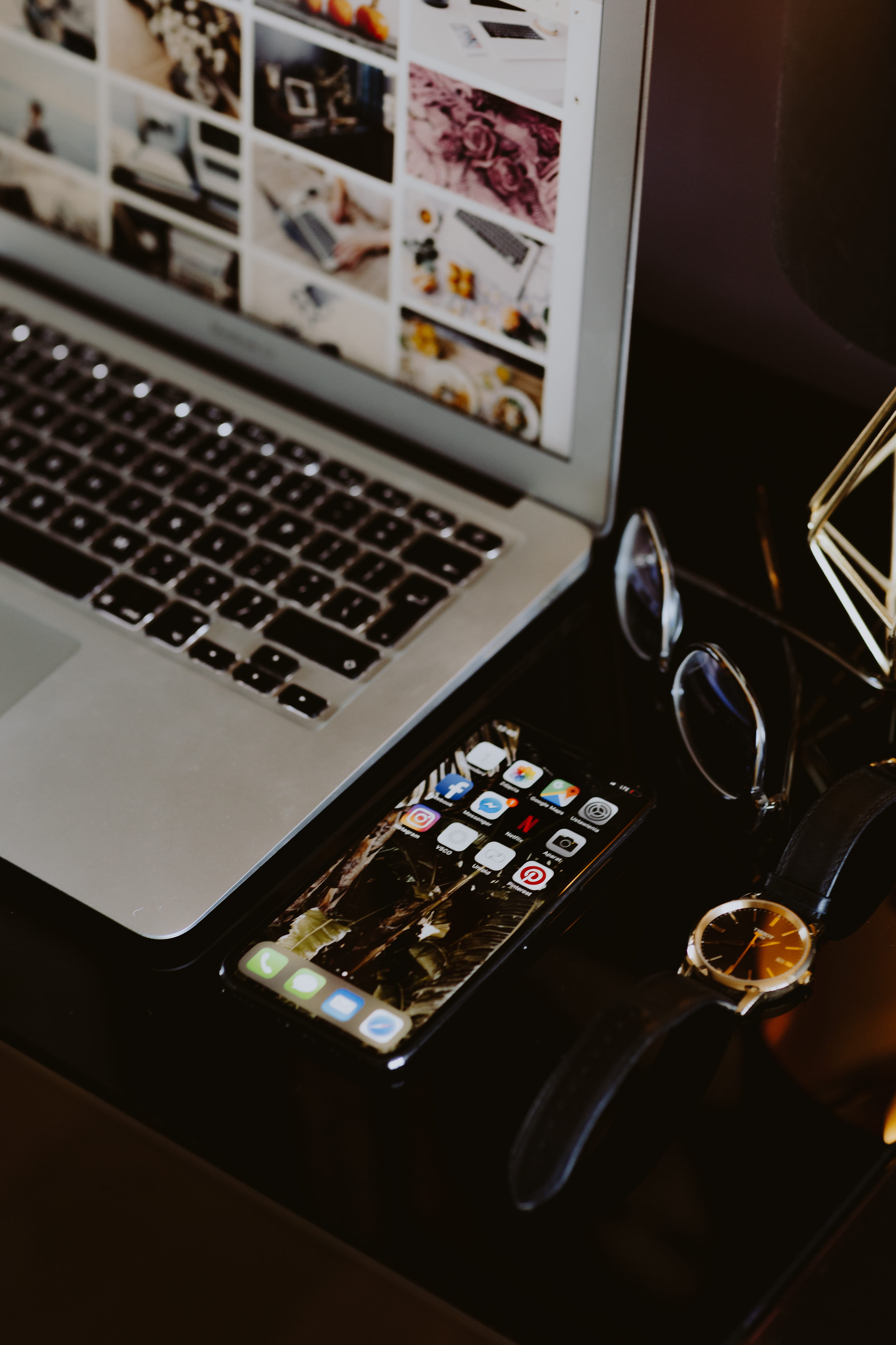 art, elegance, high angle view, computer equipment, interior, golden, elegant, mockup, indoors, phone, communication, tech, gold, picture, no people, wireless technology, Phone HD Wallpaper
