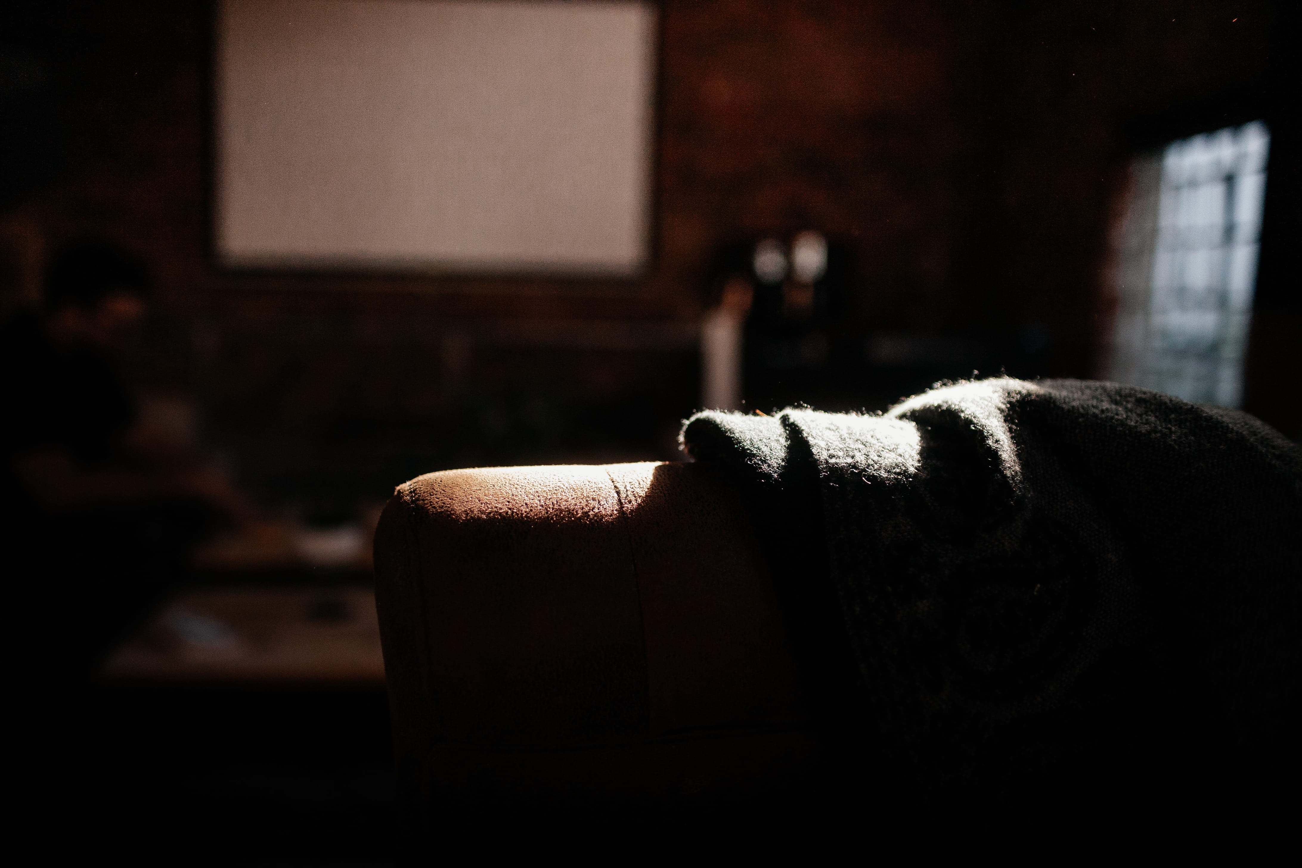 furniture, day, couch, domestic, 4K, focus on foreground, hood, finger, comfortable, home theater, sweater, indoors, home interior, handrail, electronics, HD Wallpaper