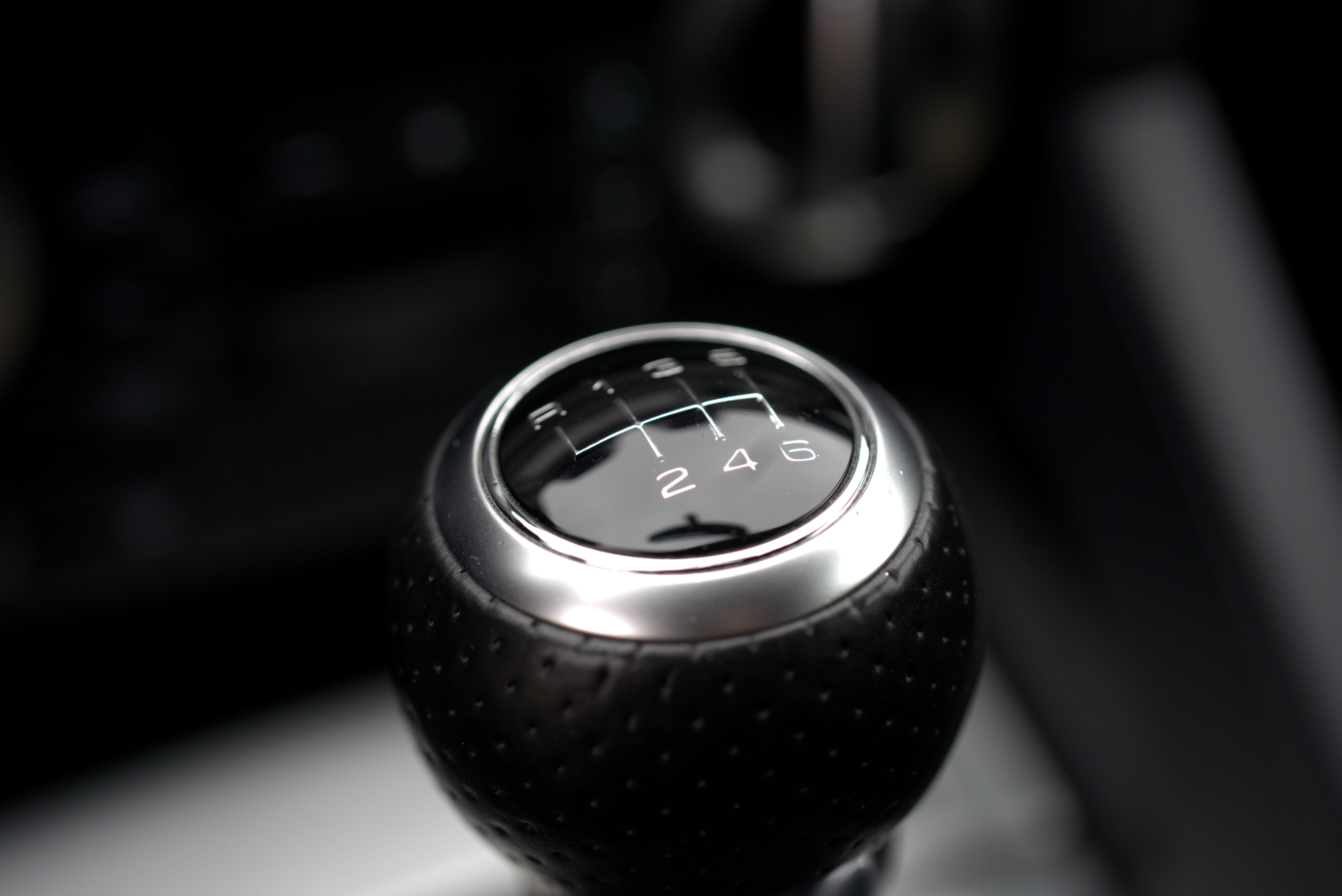 no people, fast, indoors, studio shot, mode of transportation, control, gears, vehicle, automotive, gear shift knob, design, land vehicle, circuit, motor, HD Wallpaper
