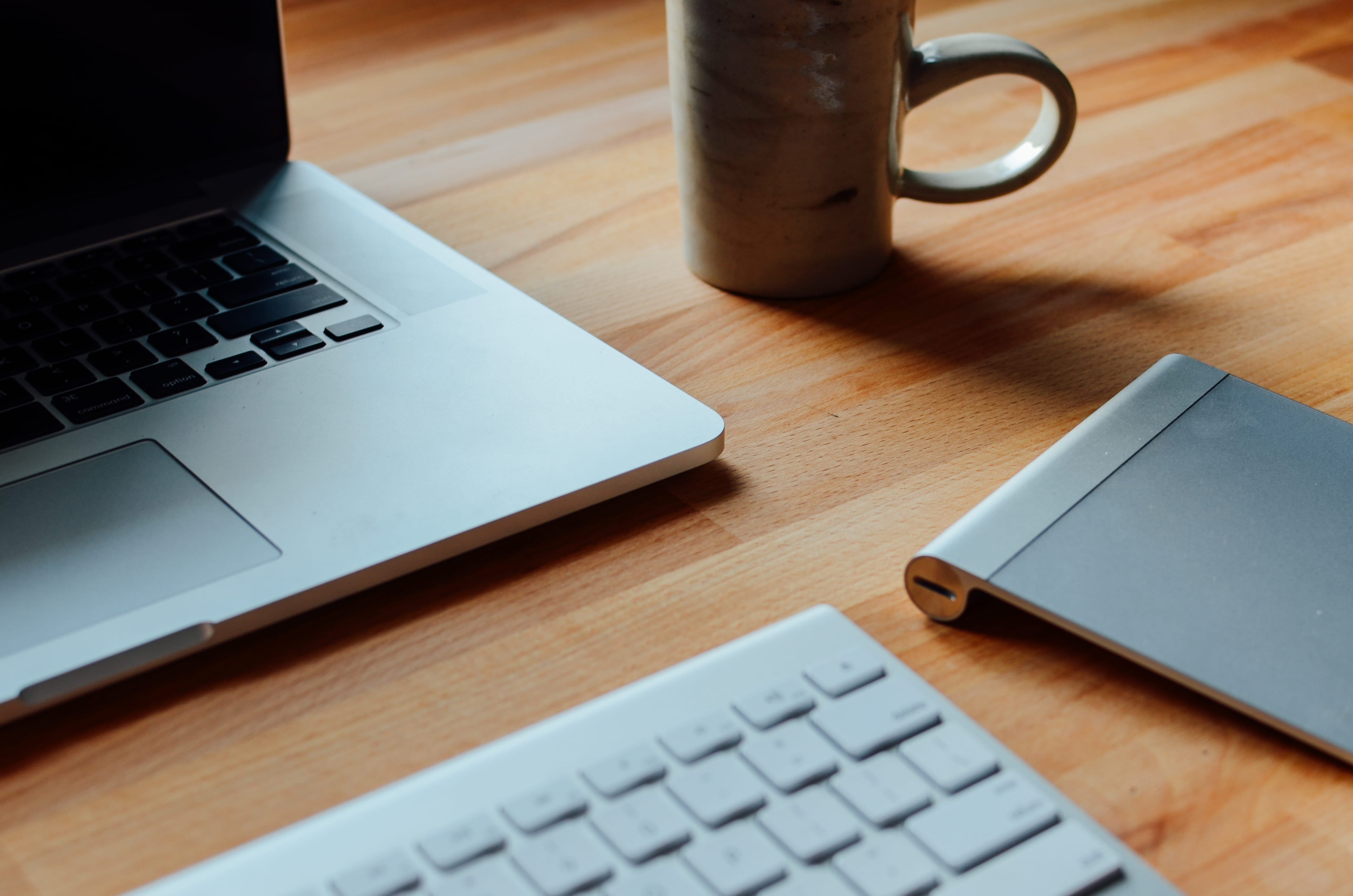 ceramic, Apple keyboard, no People, brown, business, beside, wireless technology, table, photo, internet, computer equipment, technology, pC, Apple magic trackpad, HD Wallpaper