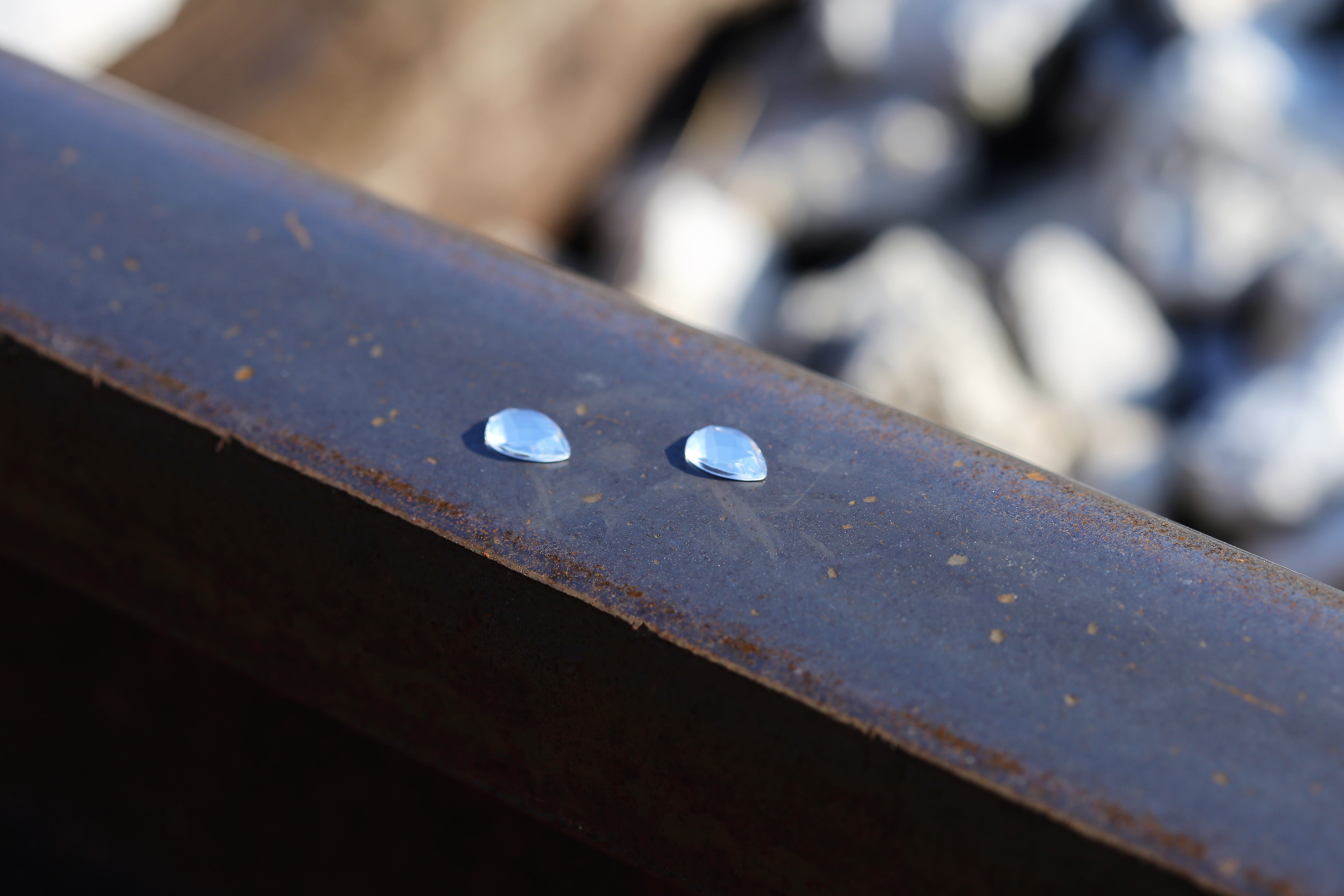society pressure, stop physical abuse, horror education system, selective focus, school pressure, who left us to soon, old, blue, frozen tears on railway, HD Wallpaper