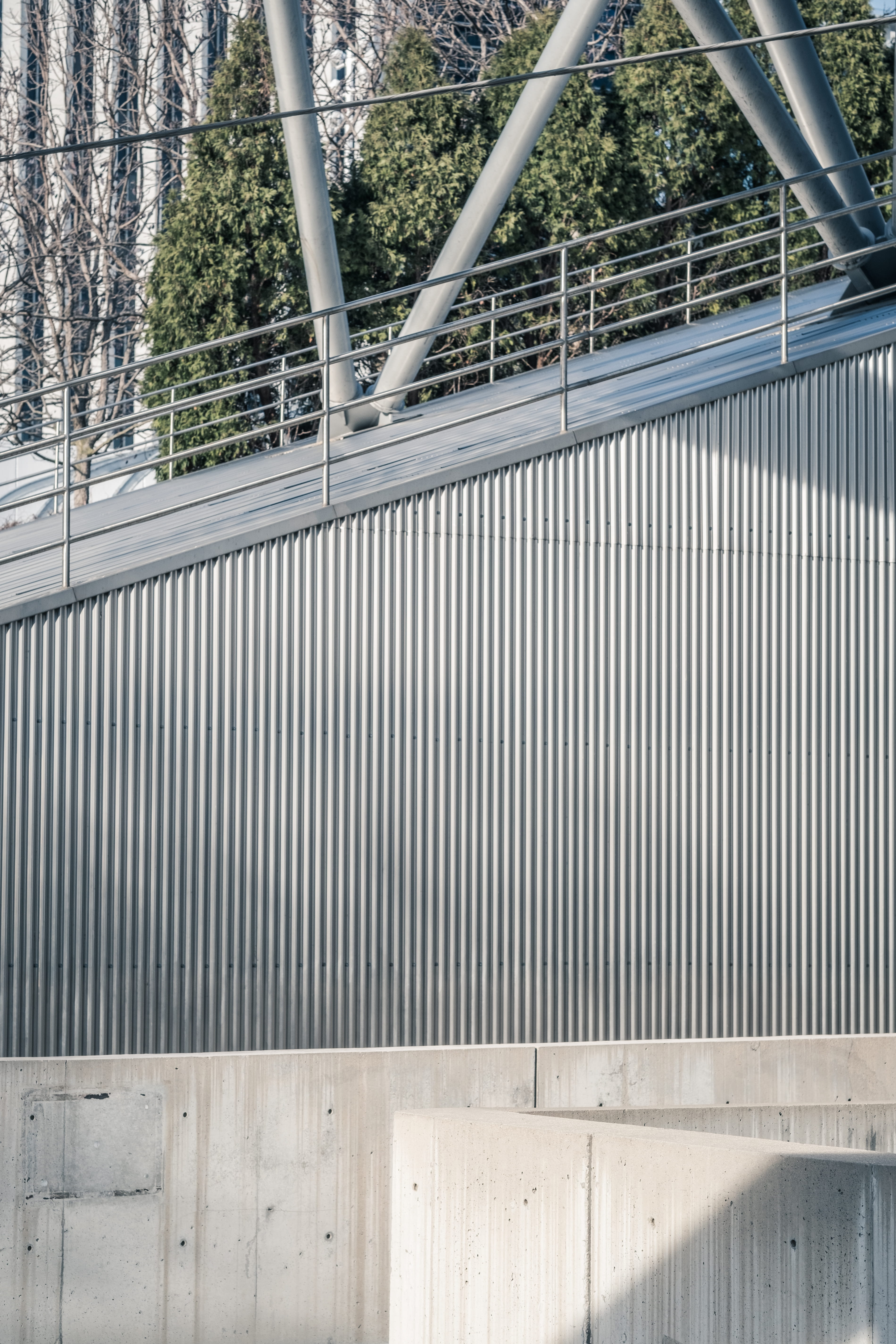 handrail, sunlight, staircase, metal, tree, bridge - man made structure, connection, steel, gray, rails, green, wall, leafed, 5K, day, silver colored, Phone HD Wallpaper