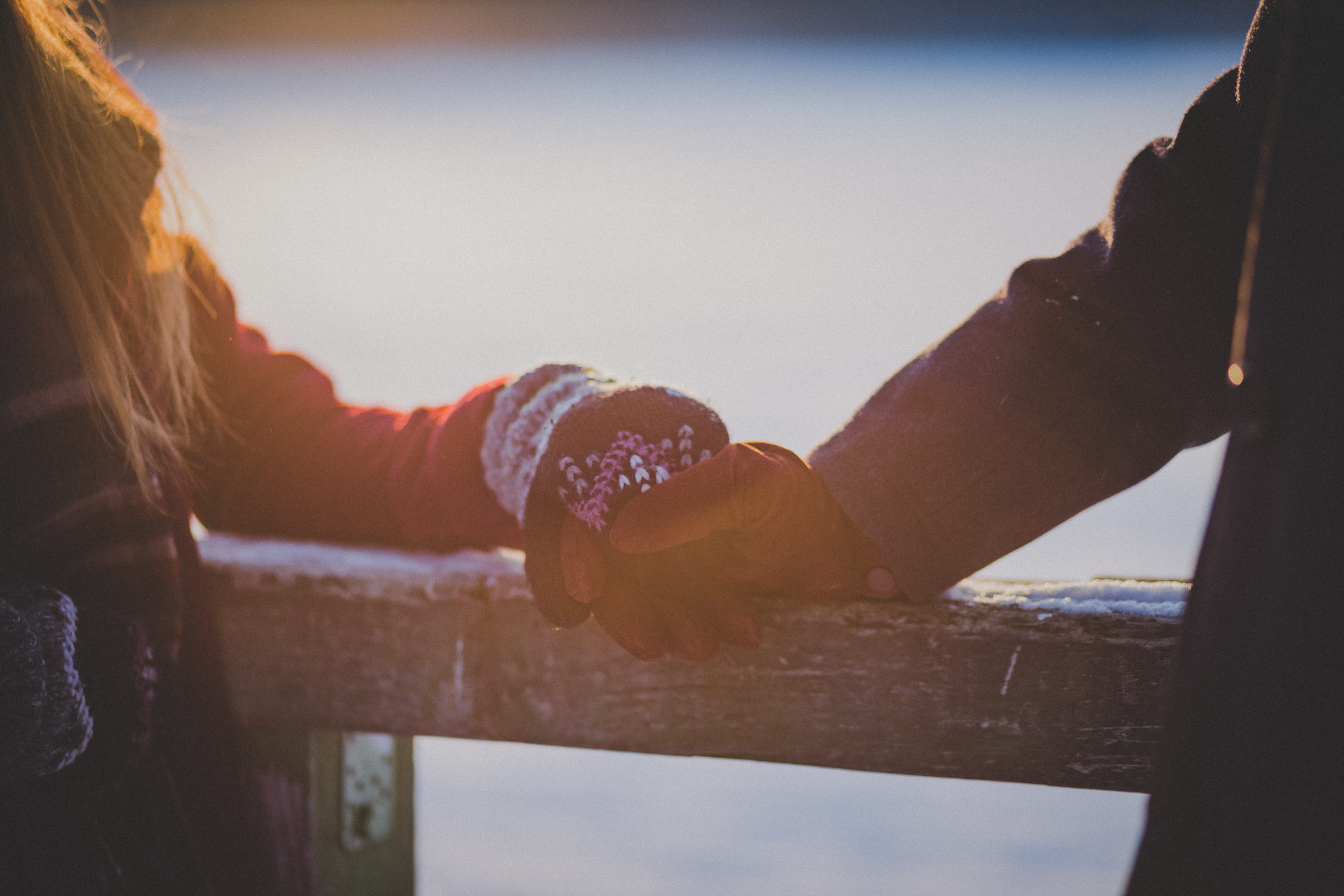 nature, holding, holding hands, hand, copy Space, hands, railing, sunset, human hand, day, glove, sunlight, love, human body part, females, clothing, warm clothing, HD Wallpaper
