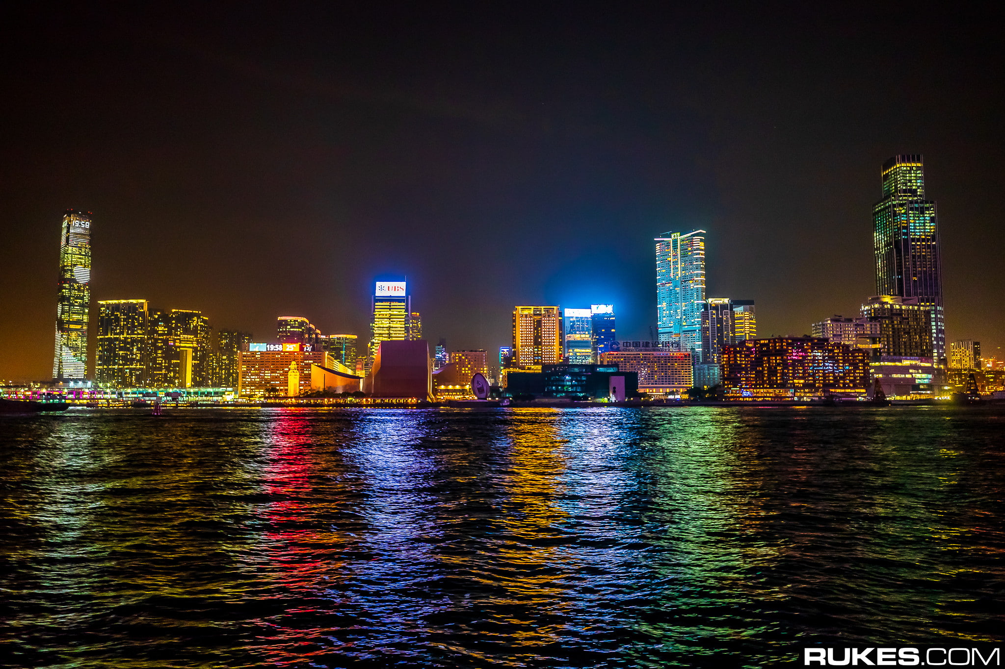 cityscape, no people, waterfront, city lights, outdoors, 1080P, architecture, Rukes, building, tall - high, built structure, sky, night, illuminated, Hong Kong, HD Wallpaper