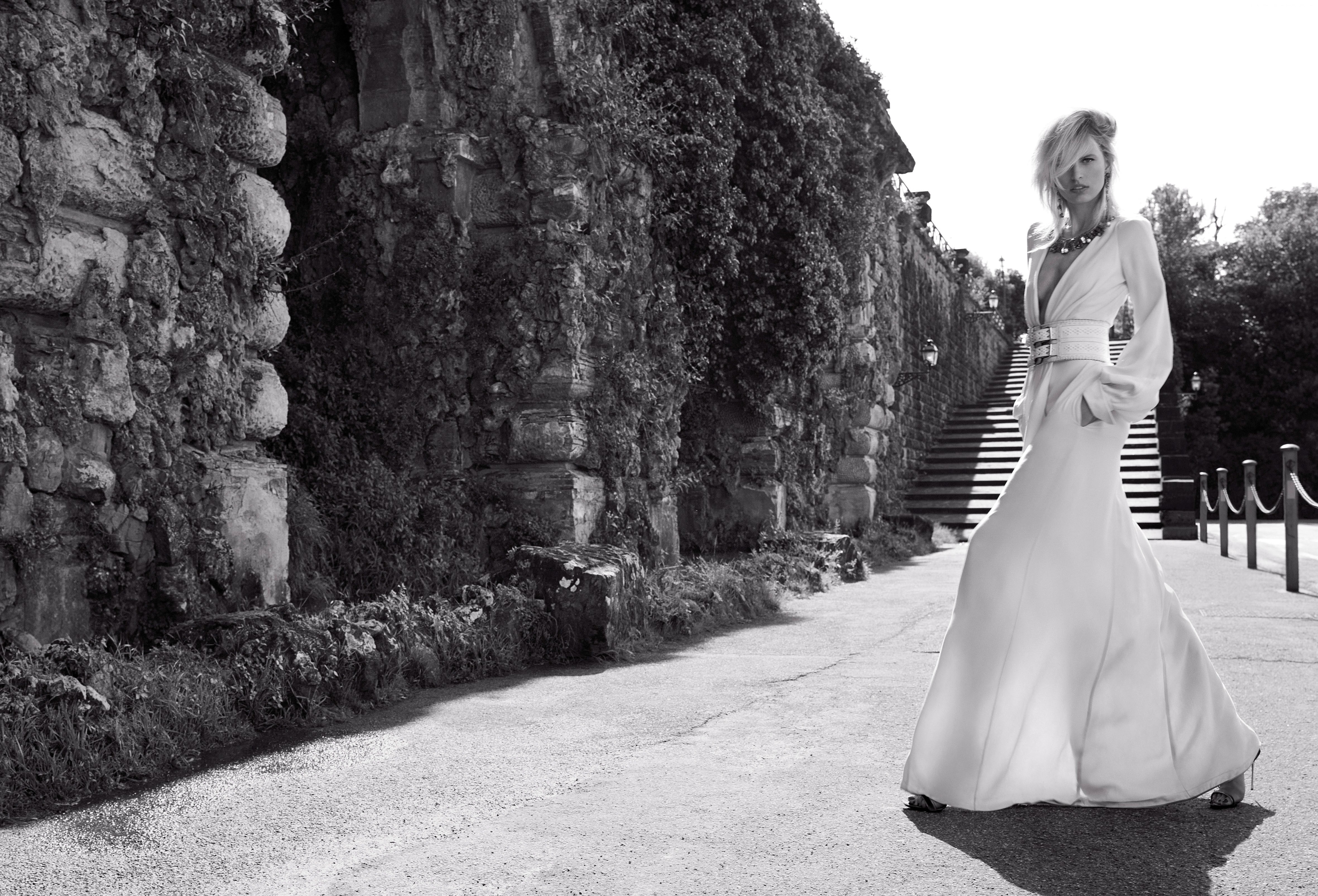 wall, magazine, leaves, dress, stairway, eyes, hair, 4K, Karolina Kurkova, photo shoot, black and white, HD Wallpaper