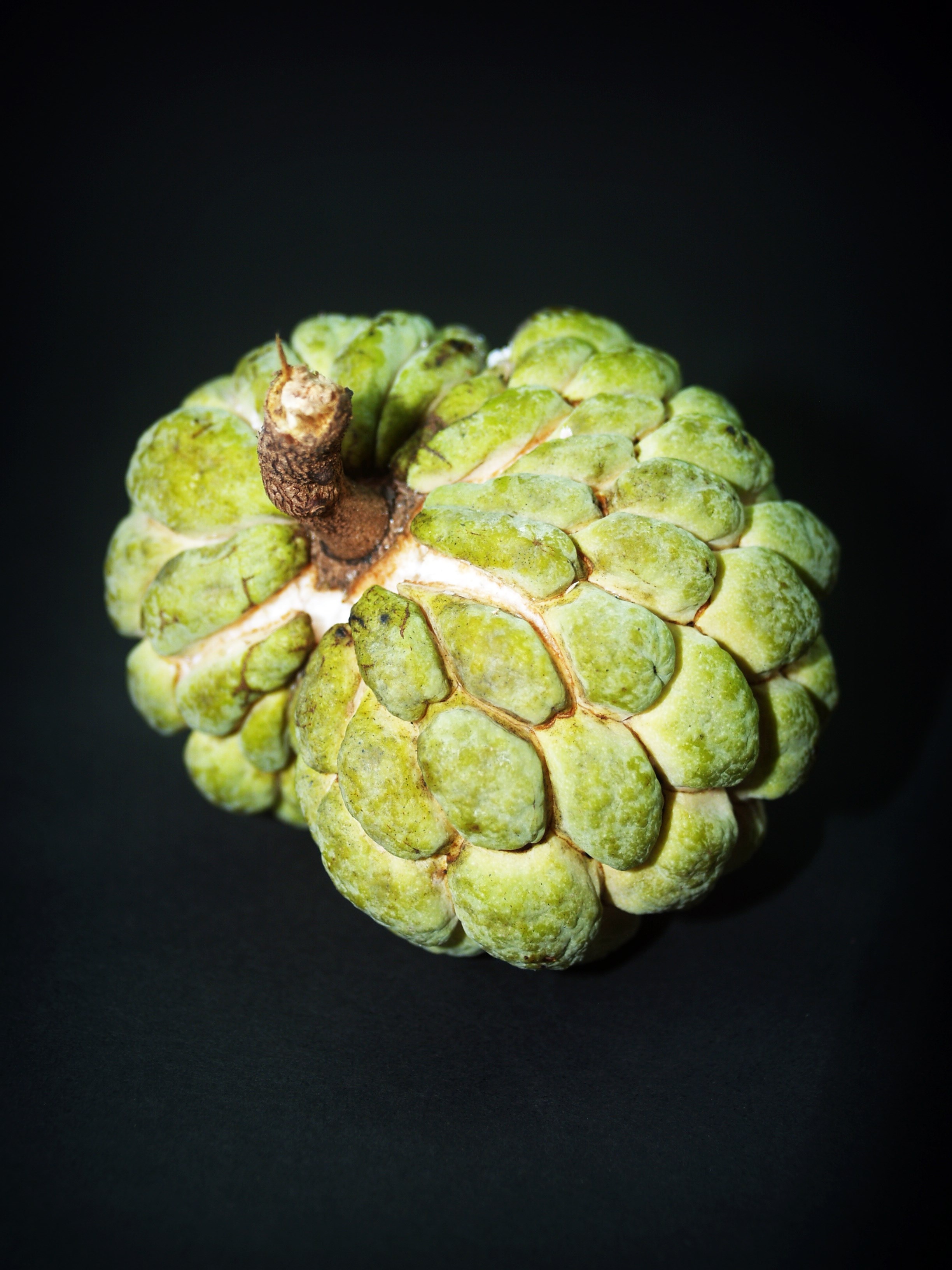 focus on foreground, growing, fresh, nature, cut out, tree, single object, green color, food, food and drink, farm, ripe, juicy, black background, round, Phone HD Wallpaper