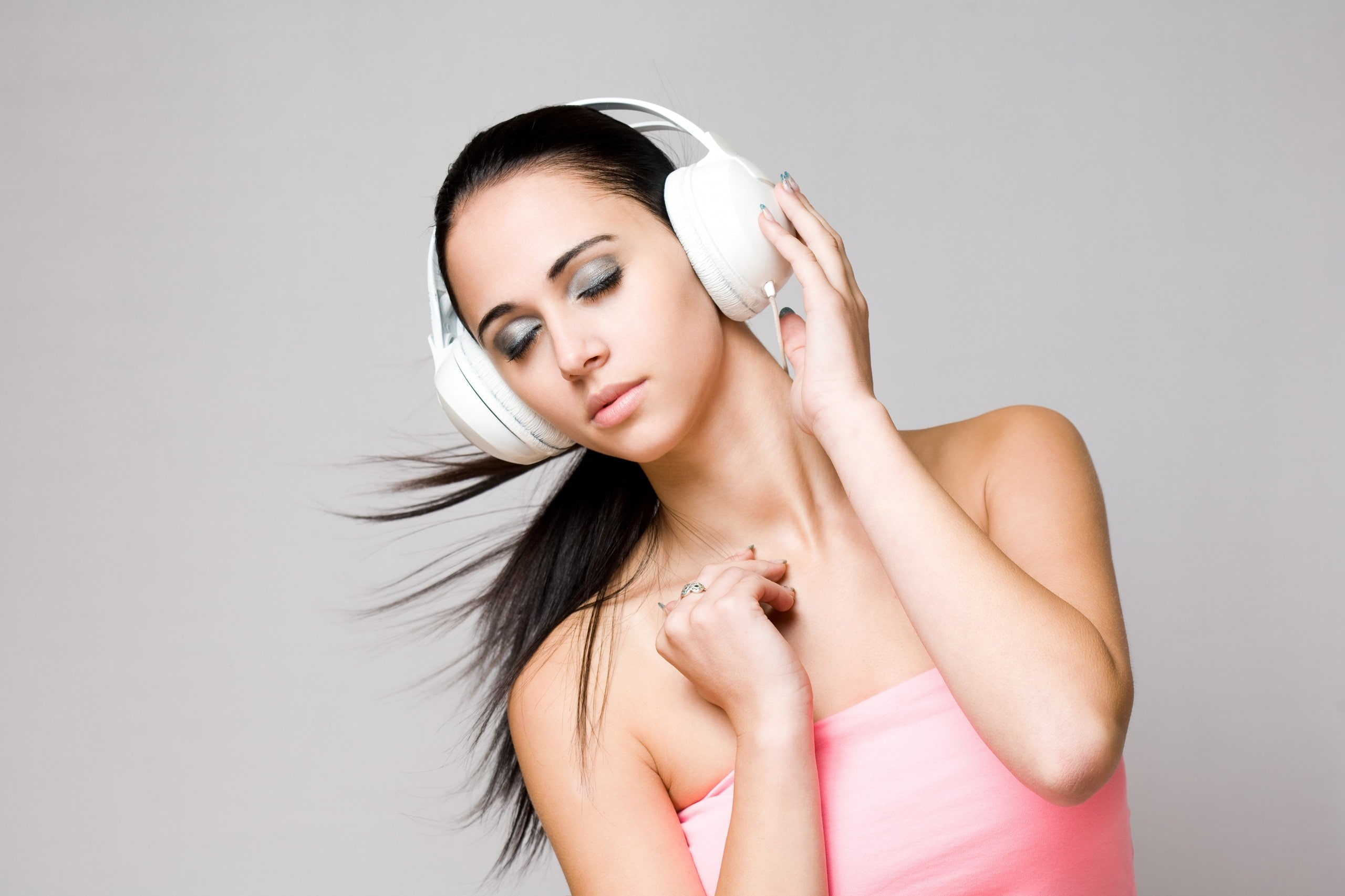 gramophone, 2K, girls, record, music, headphones, deejay, HD Wallpaper