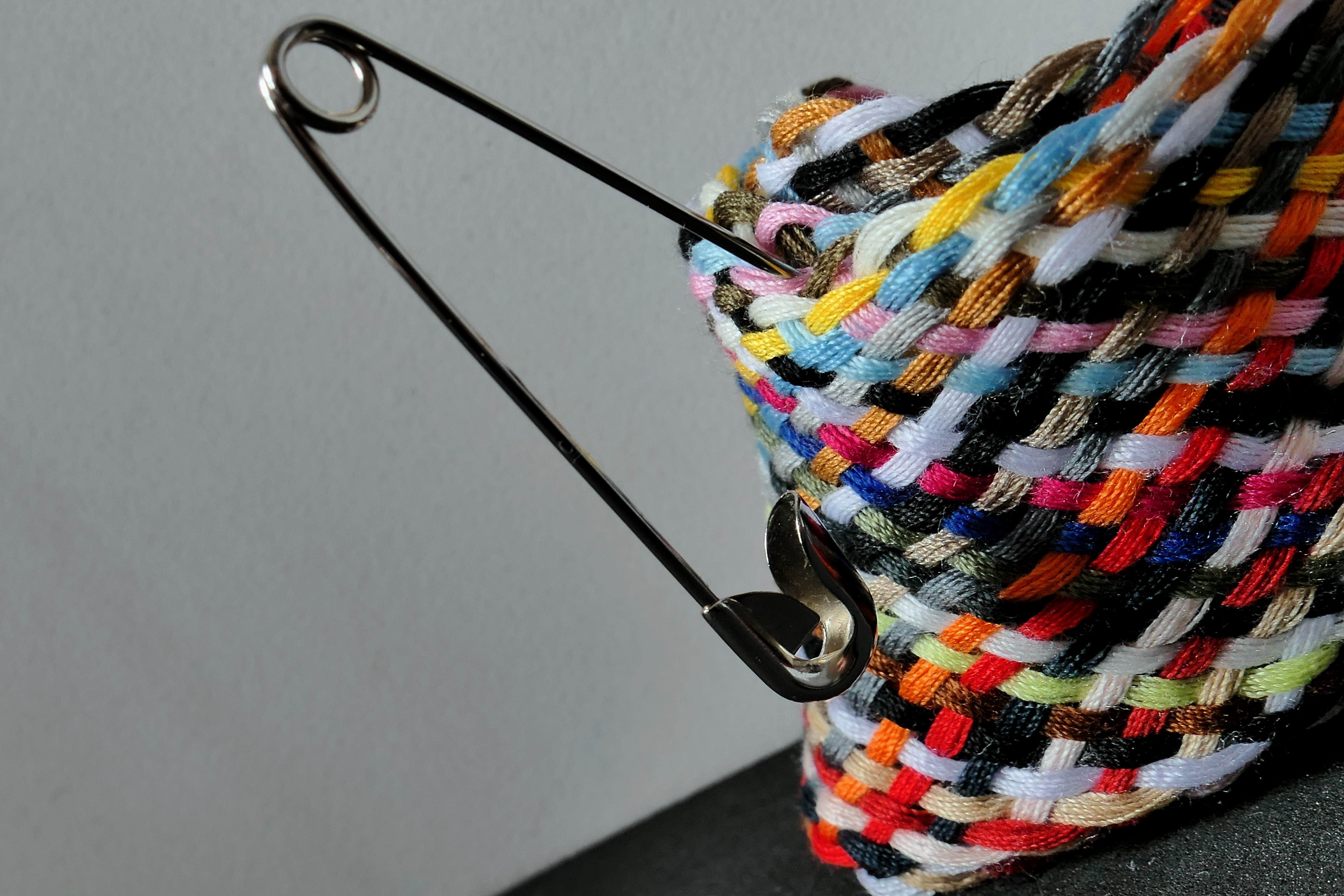 needle, wall - building feature, fabric, hand labor, no people, focus on foreground, nähutensilien, thread, 5K, safety, colorful, yarn, hanging, security, HD Wallpaper