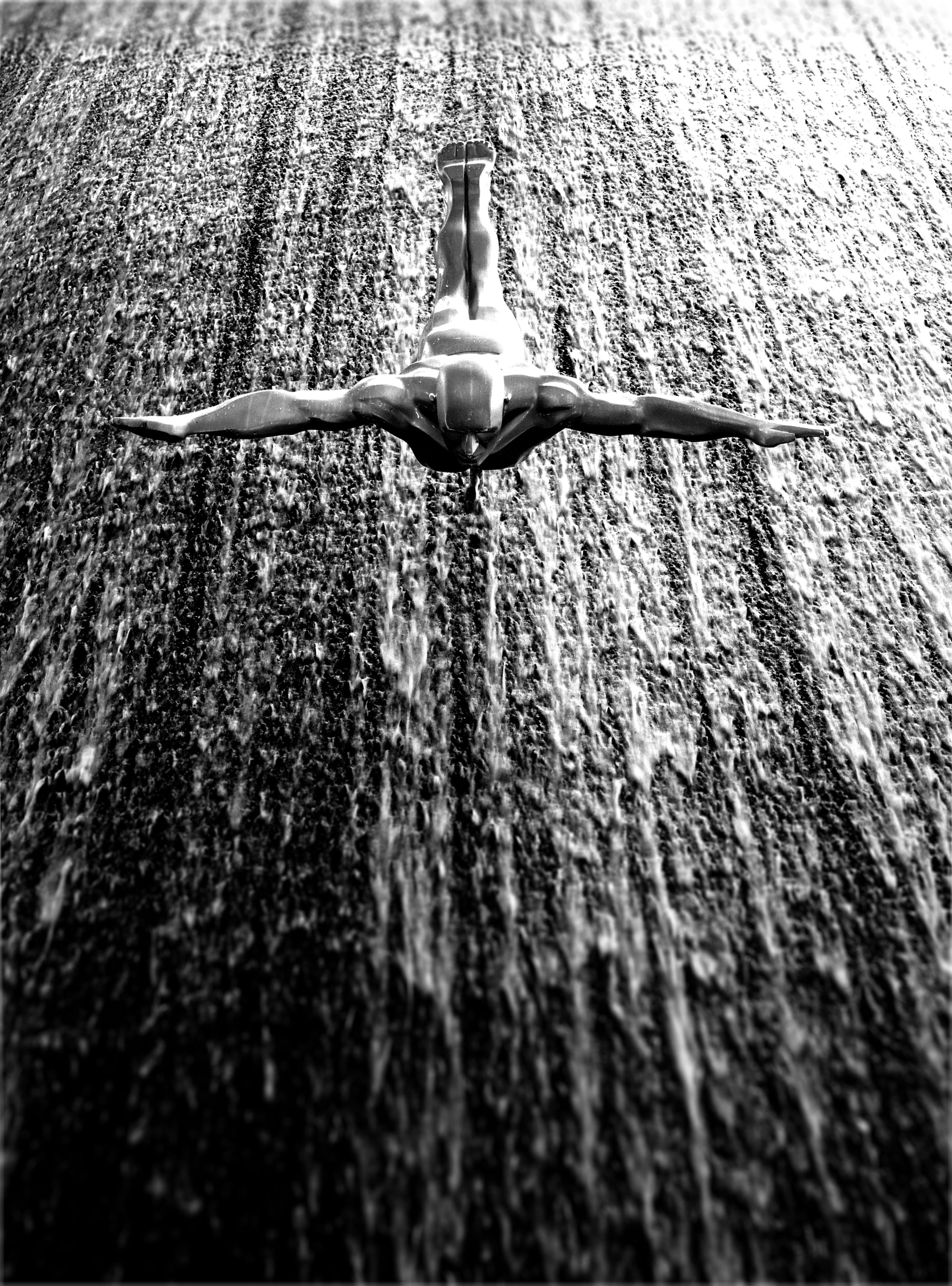 emirates, architecture, transportation, nature, wood - material, leisure activity, motion, limb, wall - building feature, falling, monochrome, lifestyles, Phone HD Wallpaper