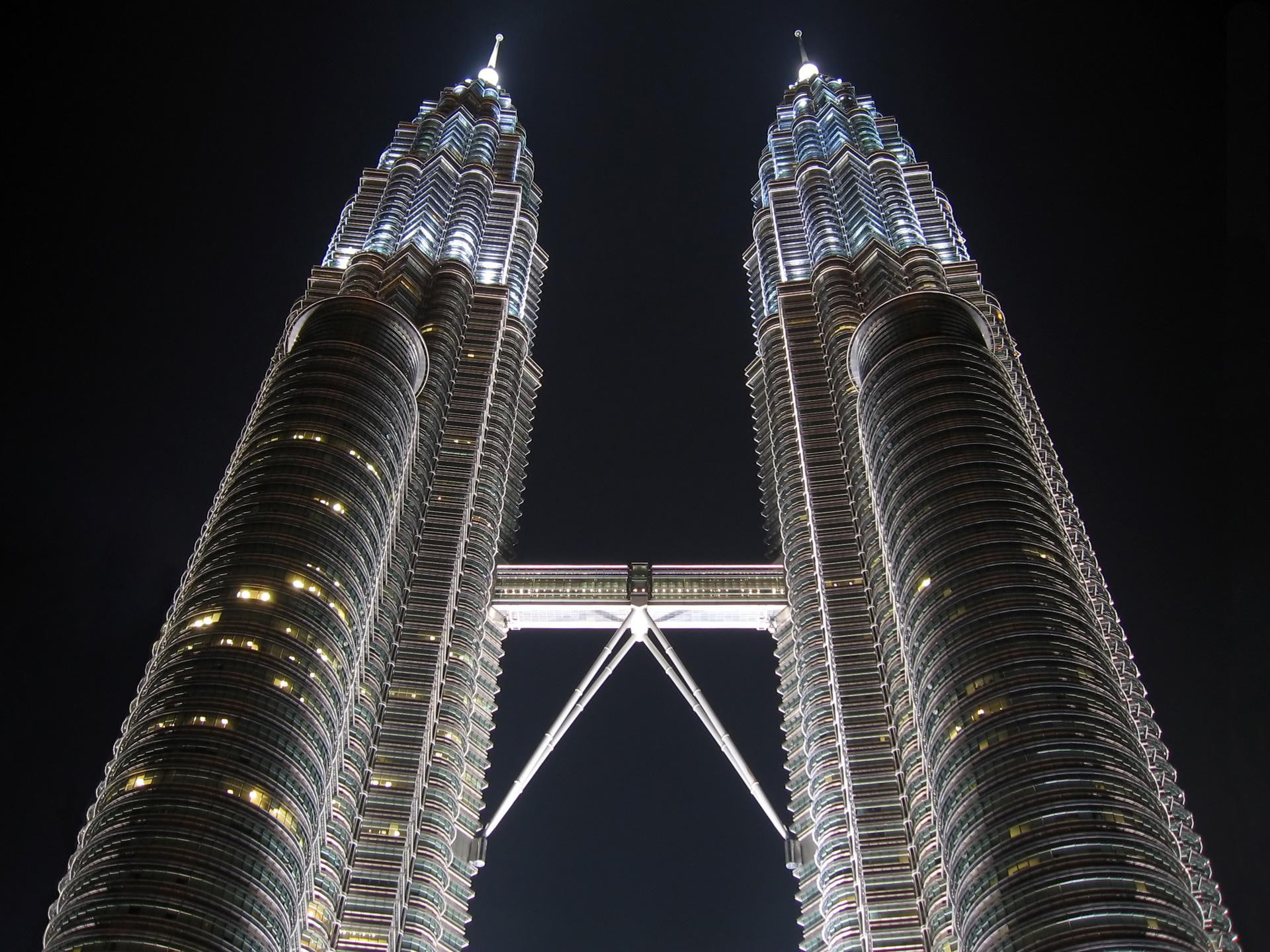 petronas, malaysia, 1080P, travel and world, heights, tower, HD Wallpaper