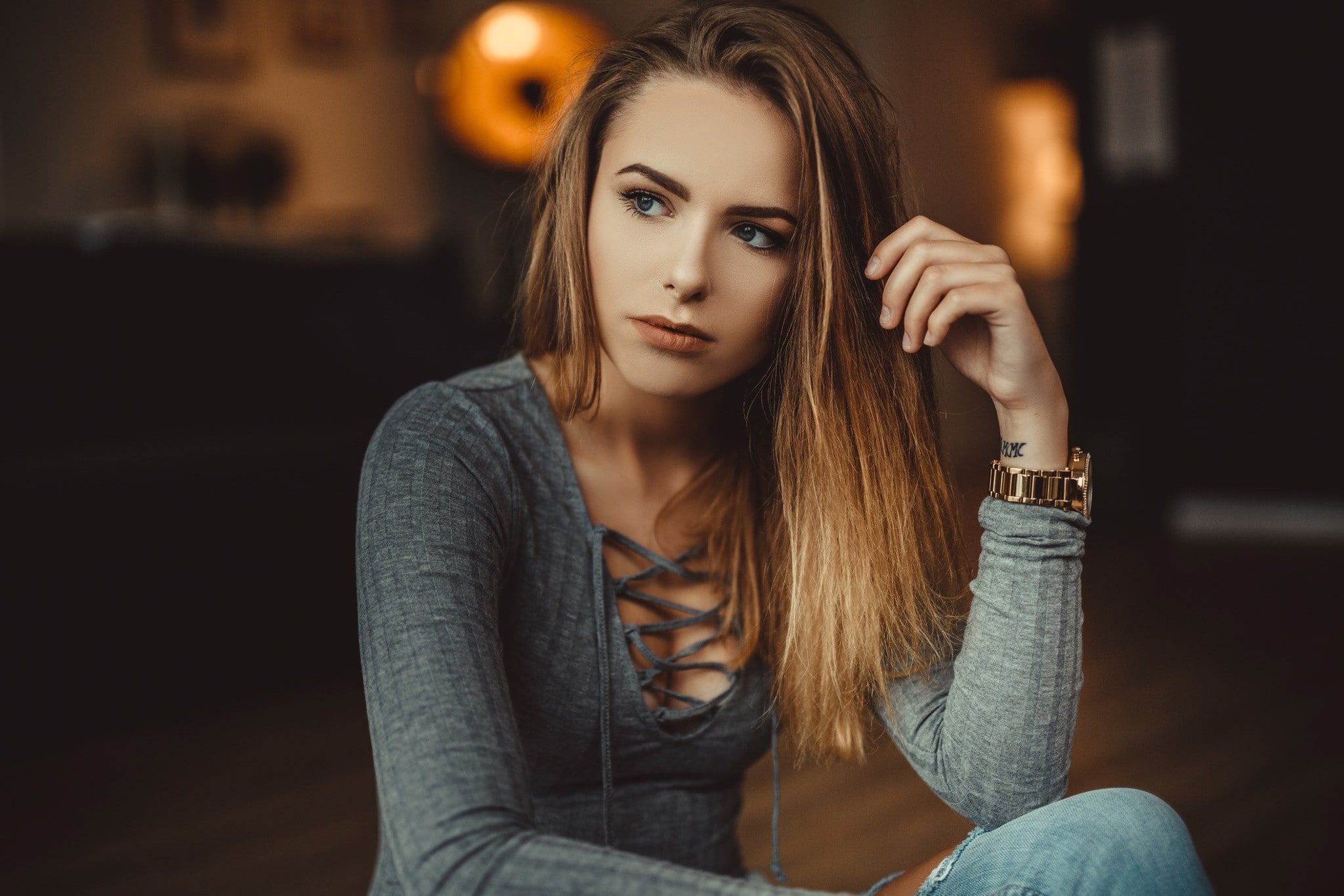 sideboob, tattoo, girl, Jonas Jaschke, look, clock, auburn hair, women, cleavage, portrait, blue eyes, face, watch, brown hair, depth of field, 1080P, HD Wallpaper