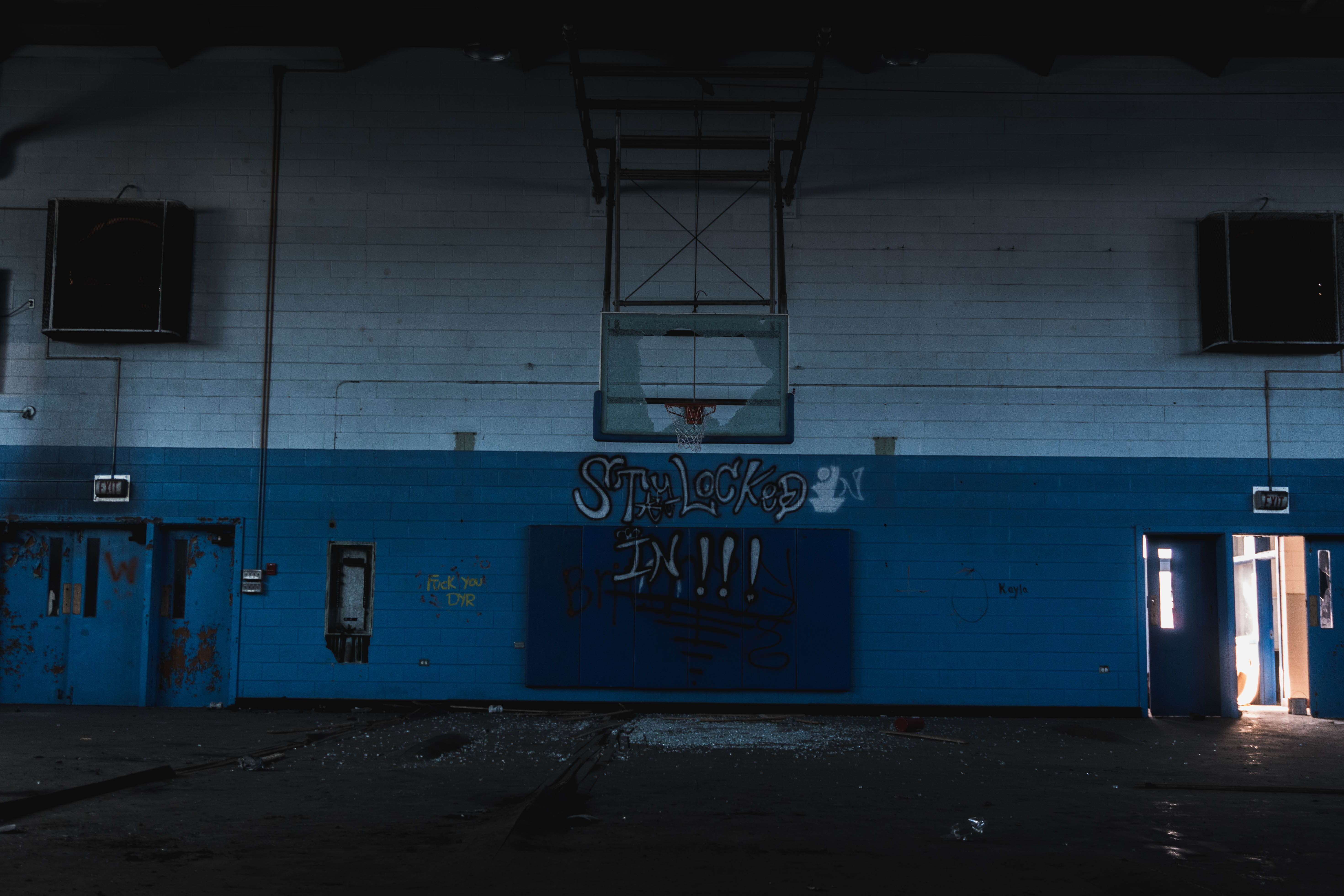 blue, basket, gym, graffiti, abandoned, grafiti, 5K, ball, bando, western script, closed, building, garage, spray pain, communication, sports, day, abandon, HD Wallpaper