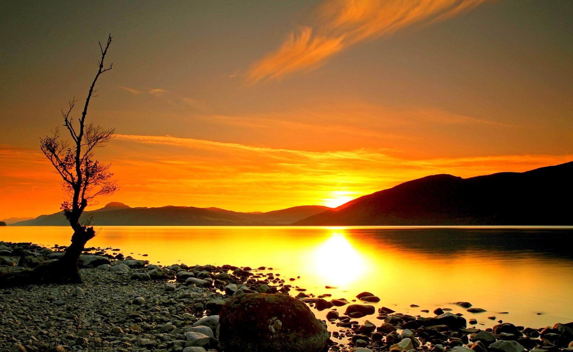 clouds, golden, horizon, widescreen, gold, surface, lake, picture, stones, nice, 1080P, peisaje, mountains, open space, HD Wallpaper