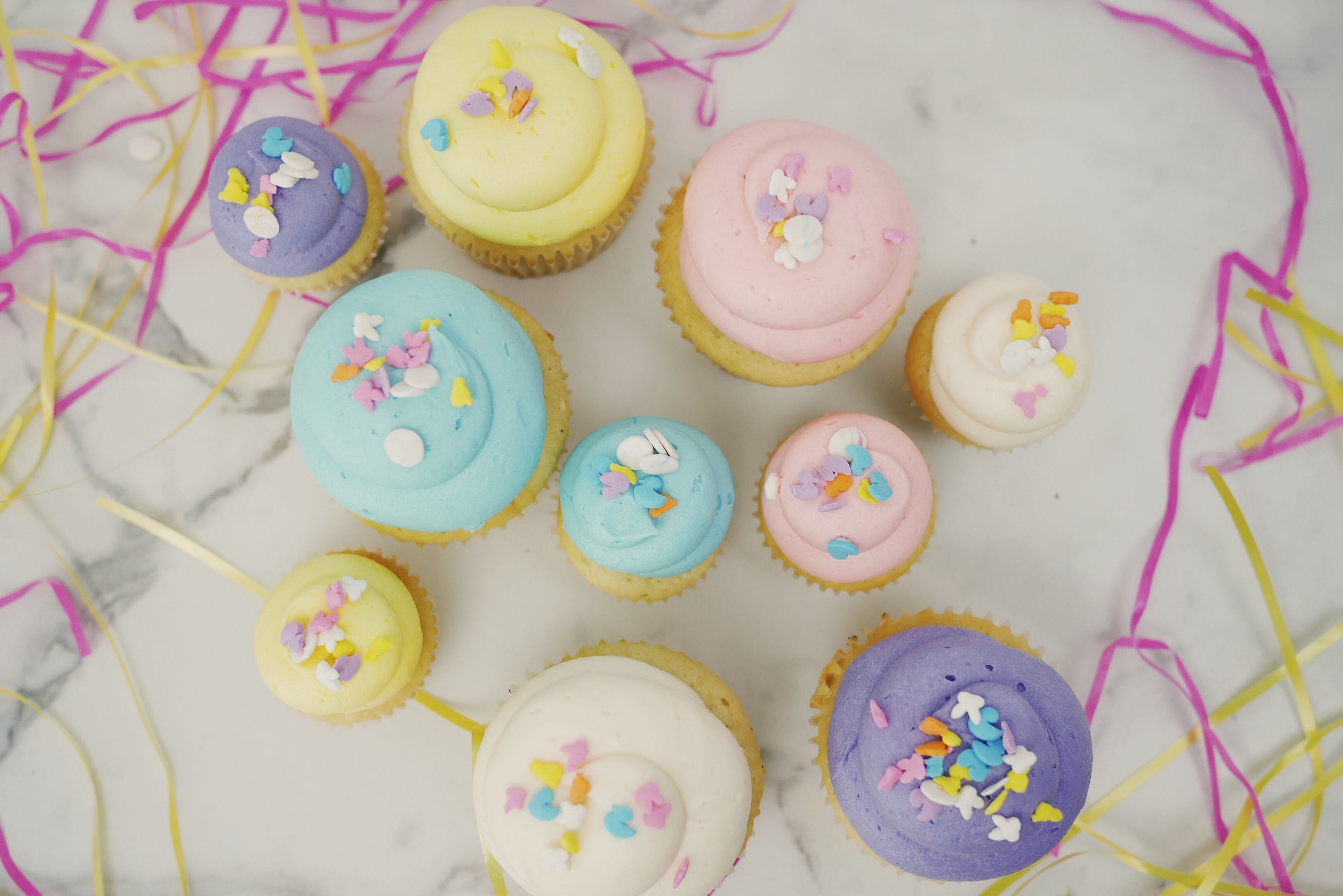directly above, indoors, pink Color, high angle view, food, sweet Food, 2K, colors, muffin, floral pattern, bakery, no people, Cupcakes, color, freshness, HD Wallpaper