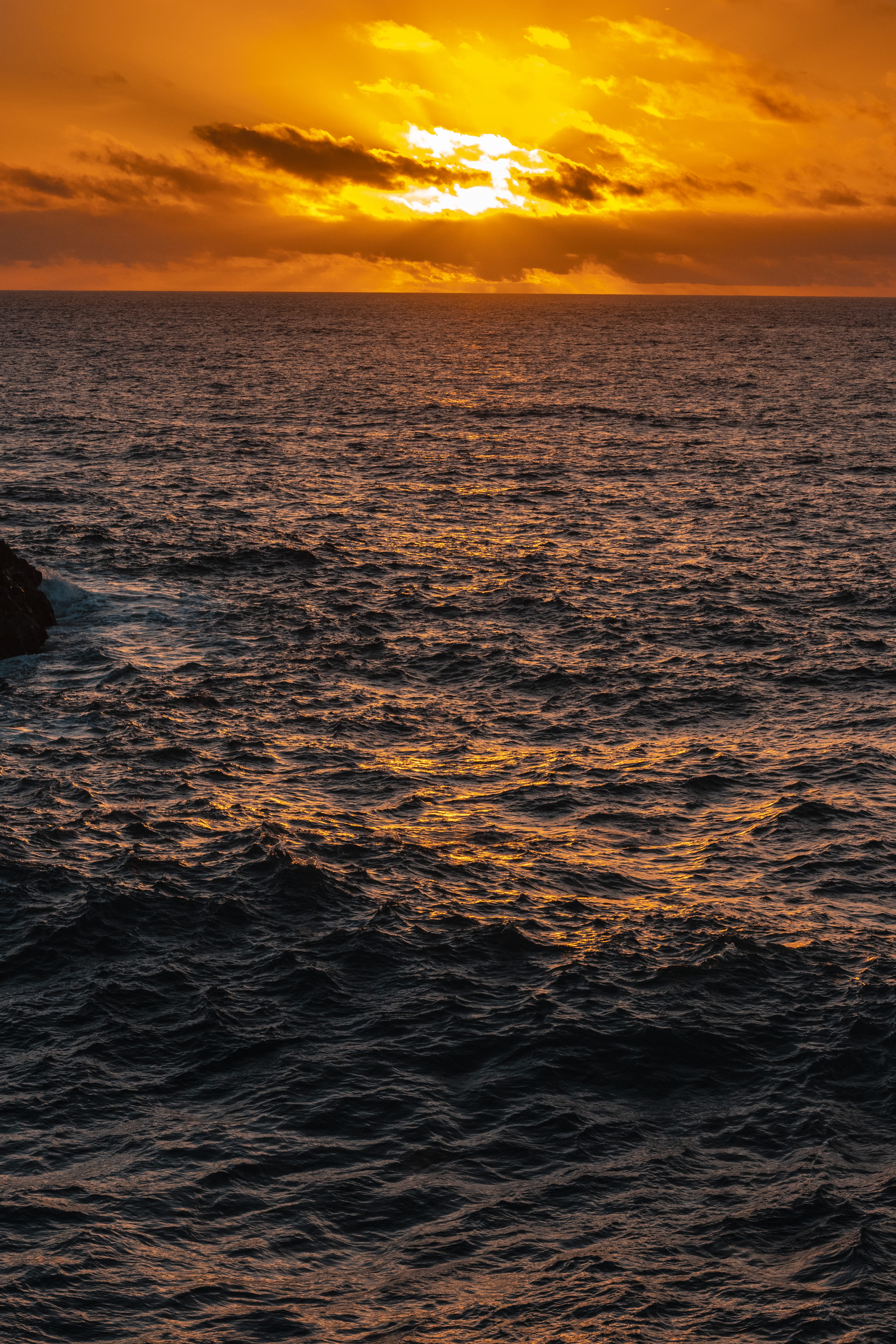 light, body, daytime, no people, sea, water, coast, sunlight, sea waves, flare, horizon, red sky, clouds, waterfront, scenics - nature, los hervideros, Phone HD Wallpaper